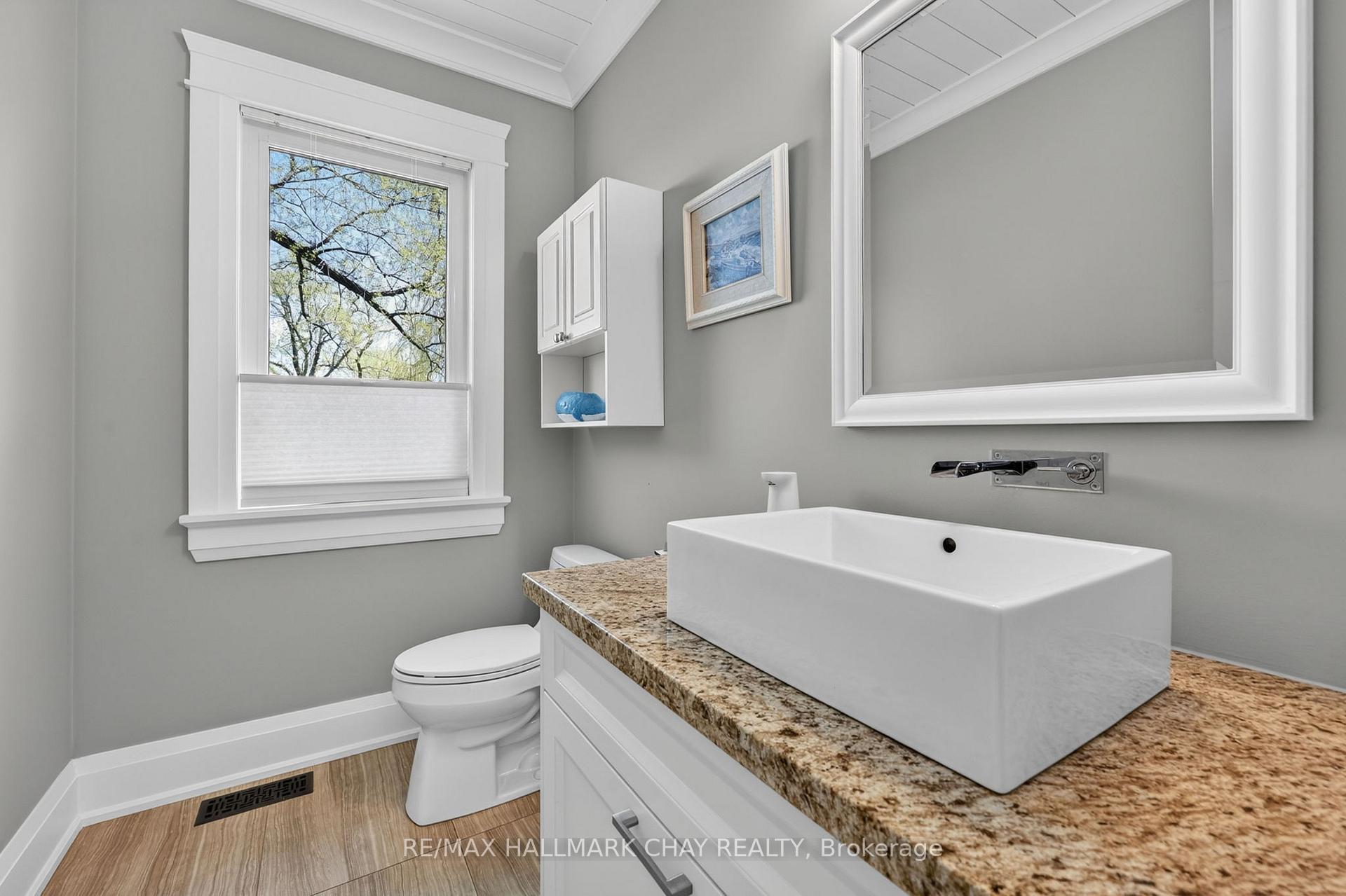 Photo 19 of 230 Kempview Lane, Barrie, South Shore — HOMEH