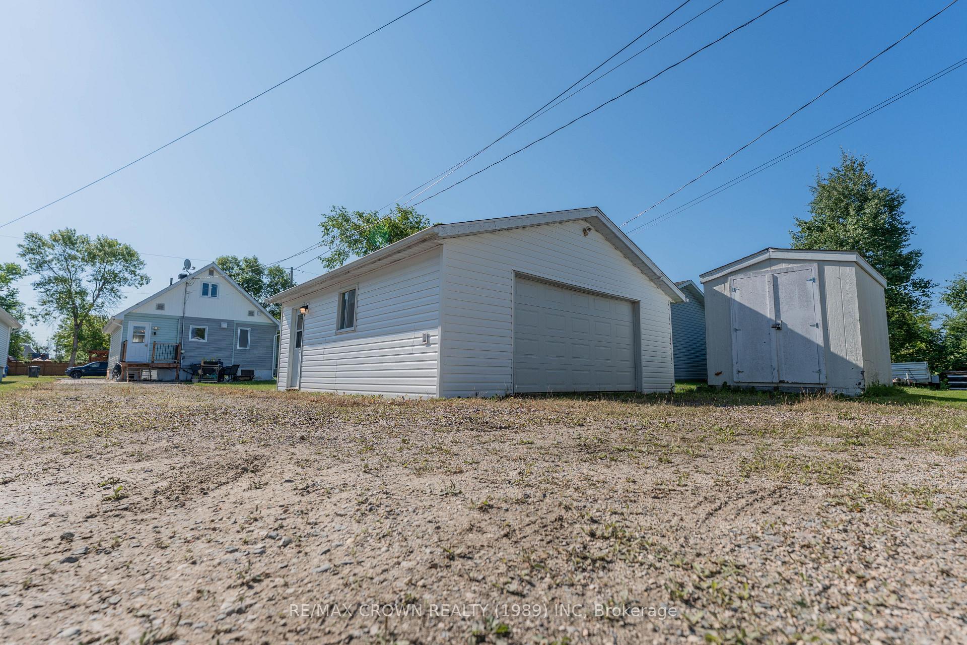 Photo 2 of 47 Devonshire Street, Kapuskasing — HOMEH
