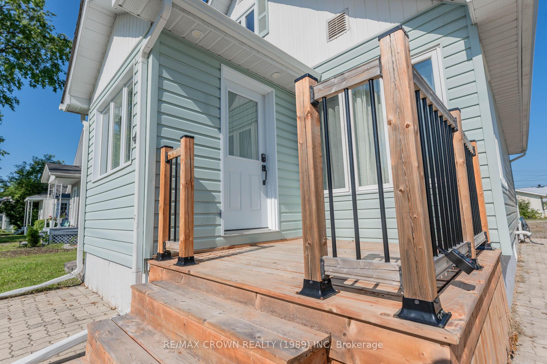 Photo 5 of 47 Devonshire Street, Kapuskasing — HOMEH