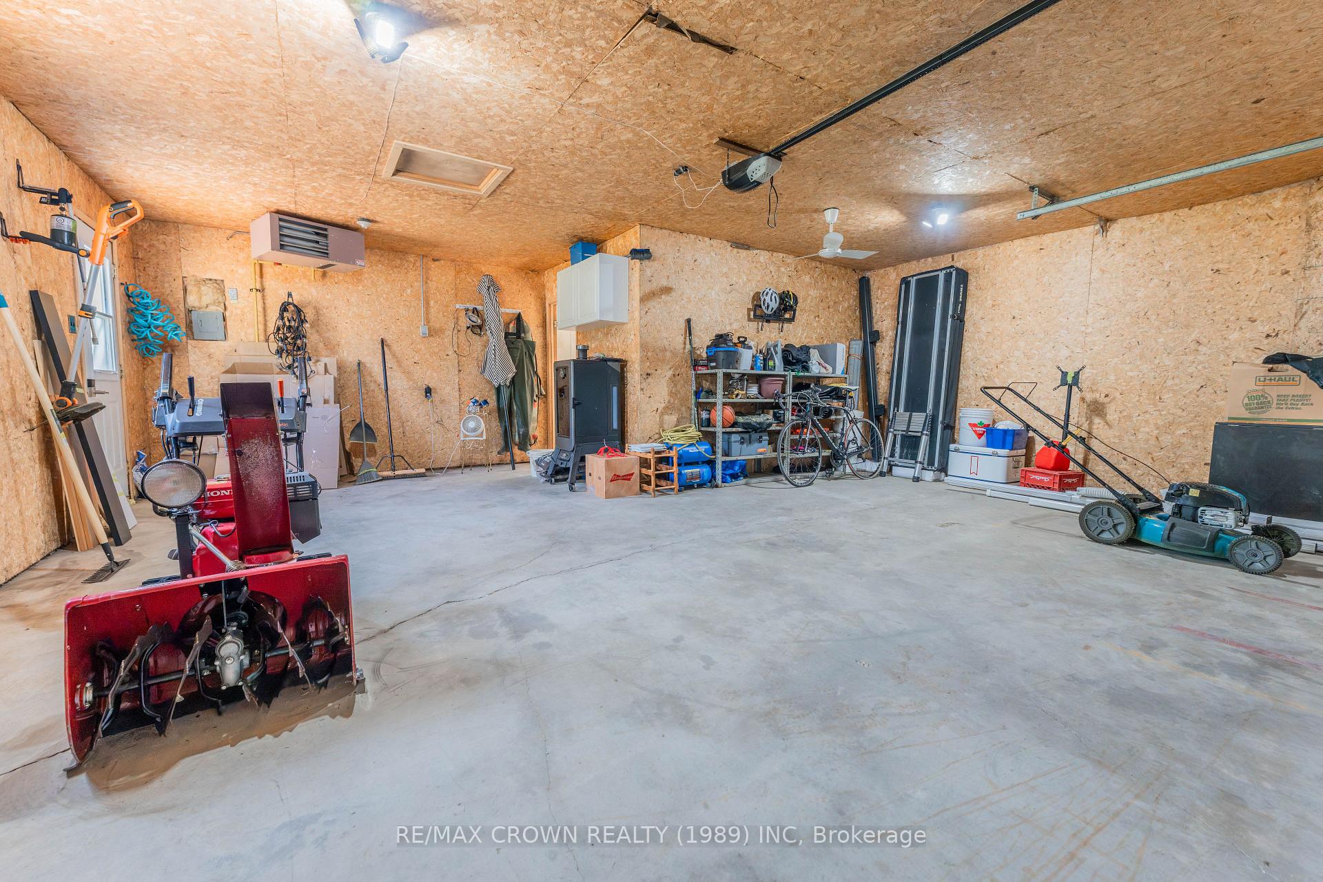 Photo 44 of 47 Devonshire Street, Kapuskasing — HOMEH