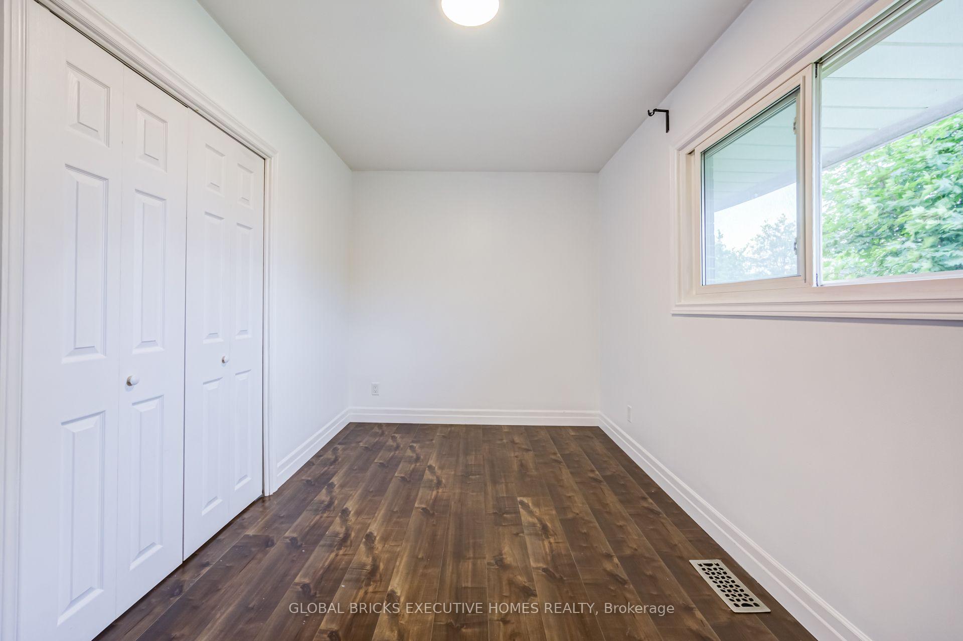 Photo 5 of 100 Lauris Avenue, Cambridge, Alison — HOMEH