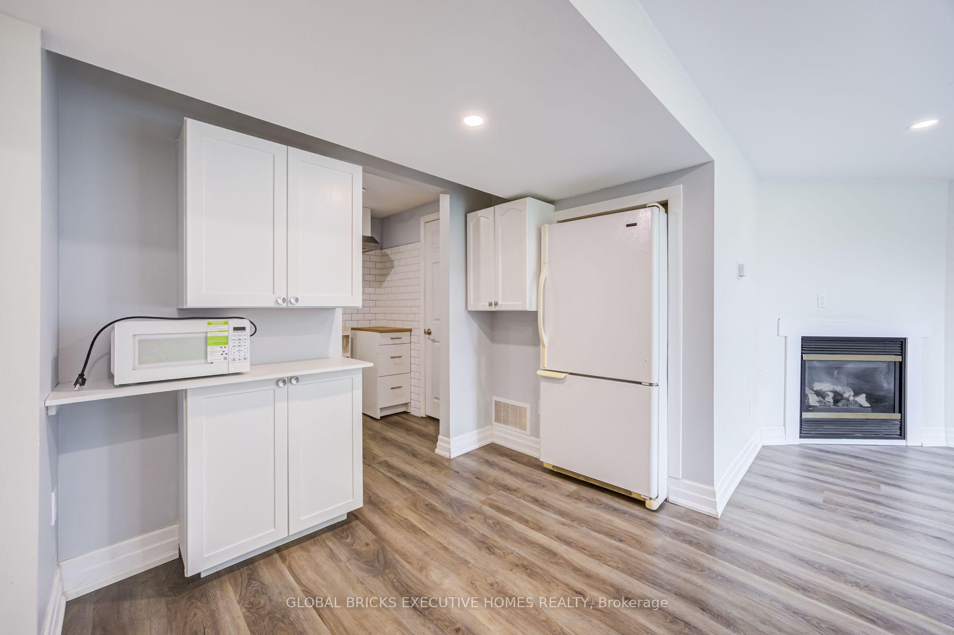 Photo 30 of 100 Lauris Avenue, Cambridge, Alison — HOMEH