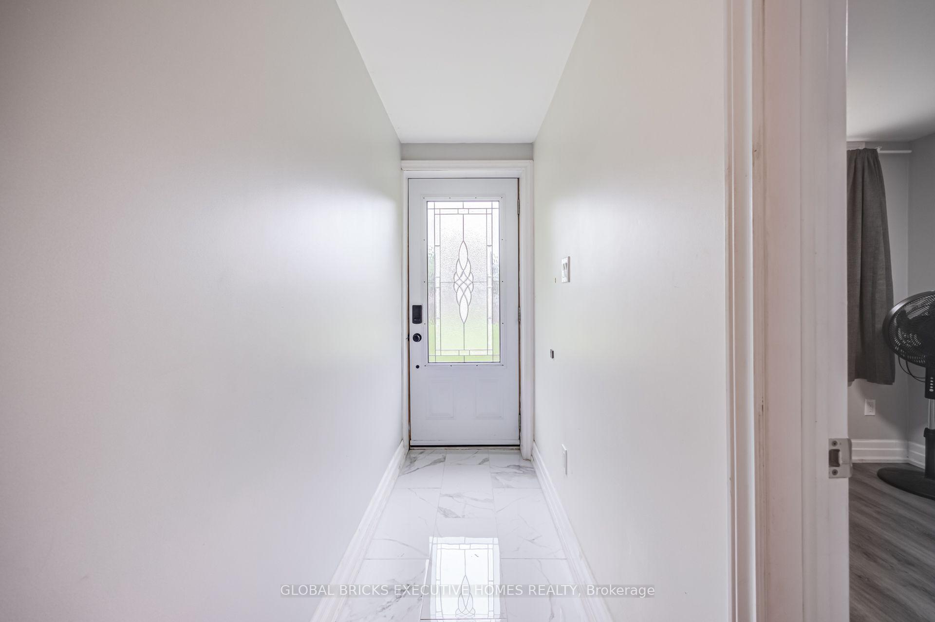 Photo 36 of 100 Lauris Avenue, Cambridge, Alison — HOMEH