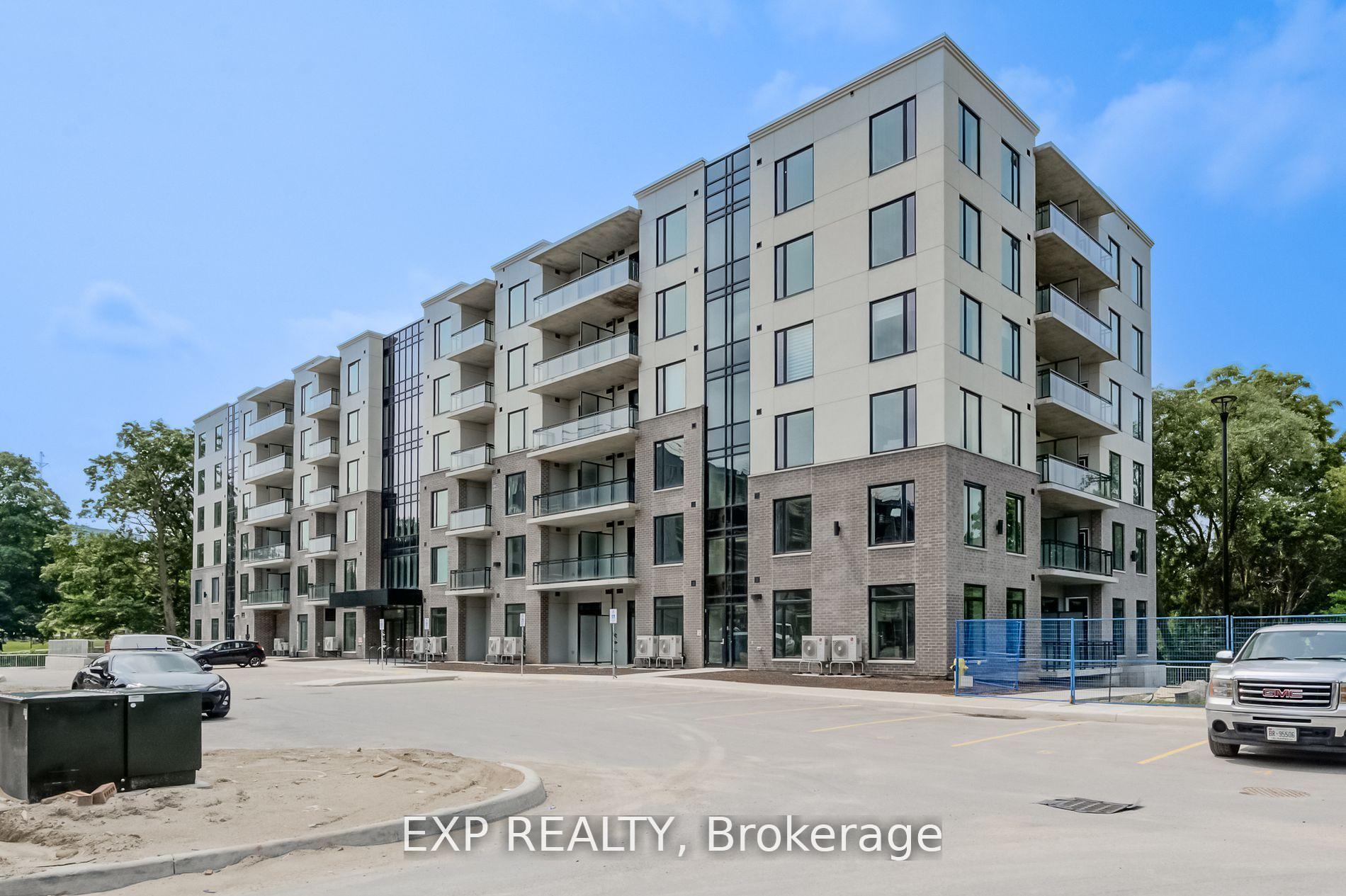Front of Unit 516, 103 Roger Street