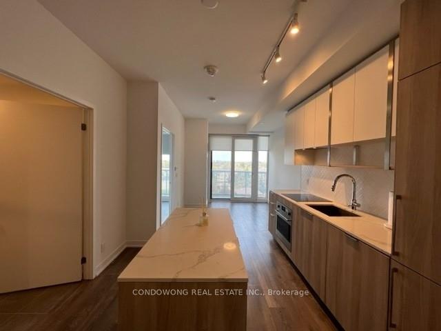 Front of Unit 710, 15 Holmes Avenue