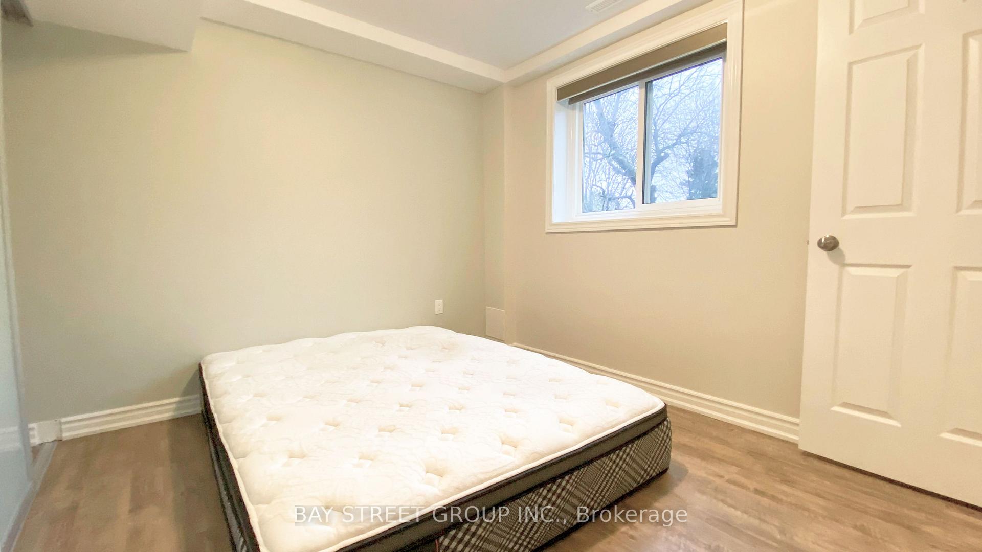 Photo 4 of Unit Basement, 29 Carlton Road, Markham, Unionville — HOMEH