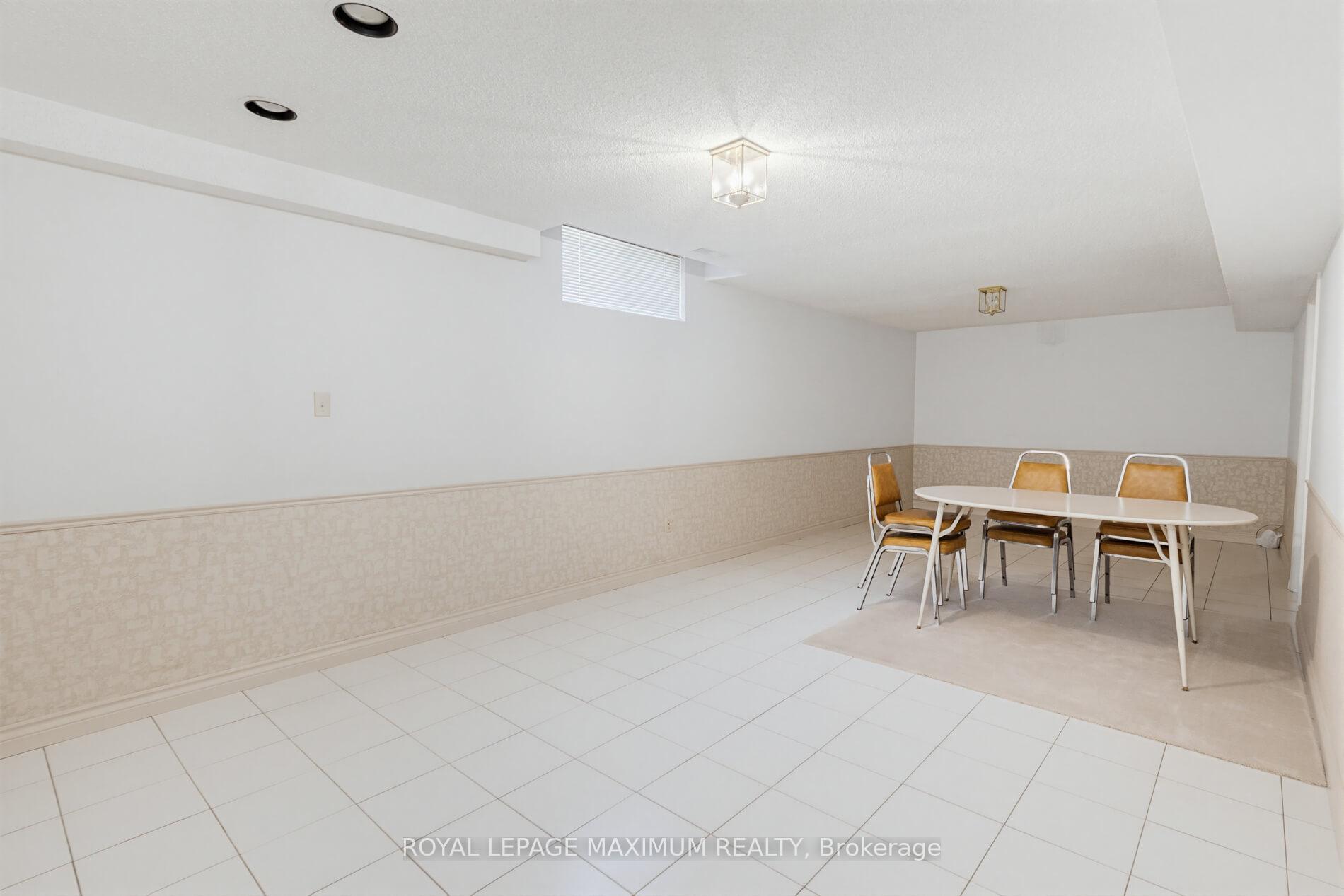 Photo 44 of 91 Wilshire Boulevard, Vaughan, East Woodbridge — HOMEH
