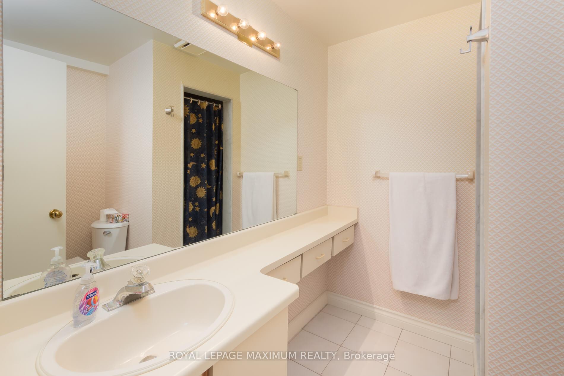 Photo 46 of 91 Wilshire Boulevard, Vaughan, East Woodbridge — HOMEH