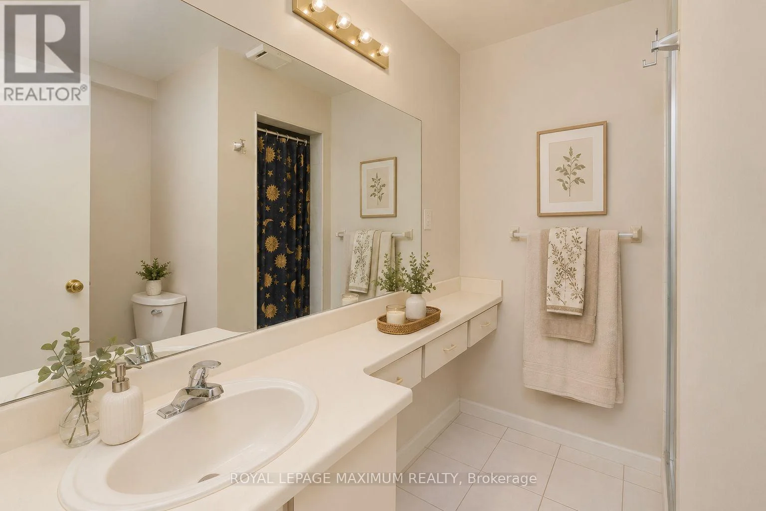 Photo 47 of 91 Wilshire Boulevard, Vaughan, East Woodbridge — HOMEH
