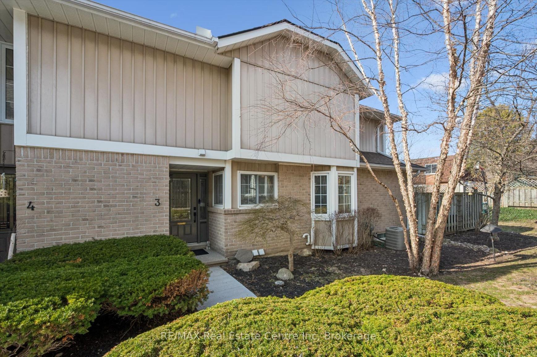 Photo 3 of Unit 3, 106 Woodlawn Road E, Guelph, Victoria North — HOMEH