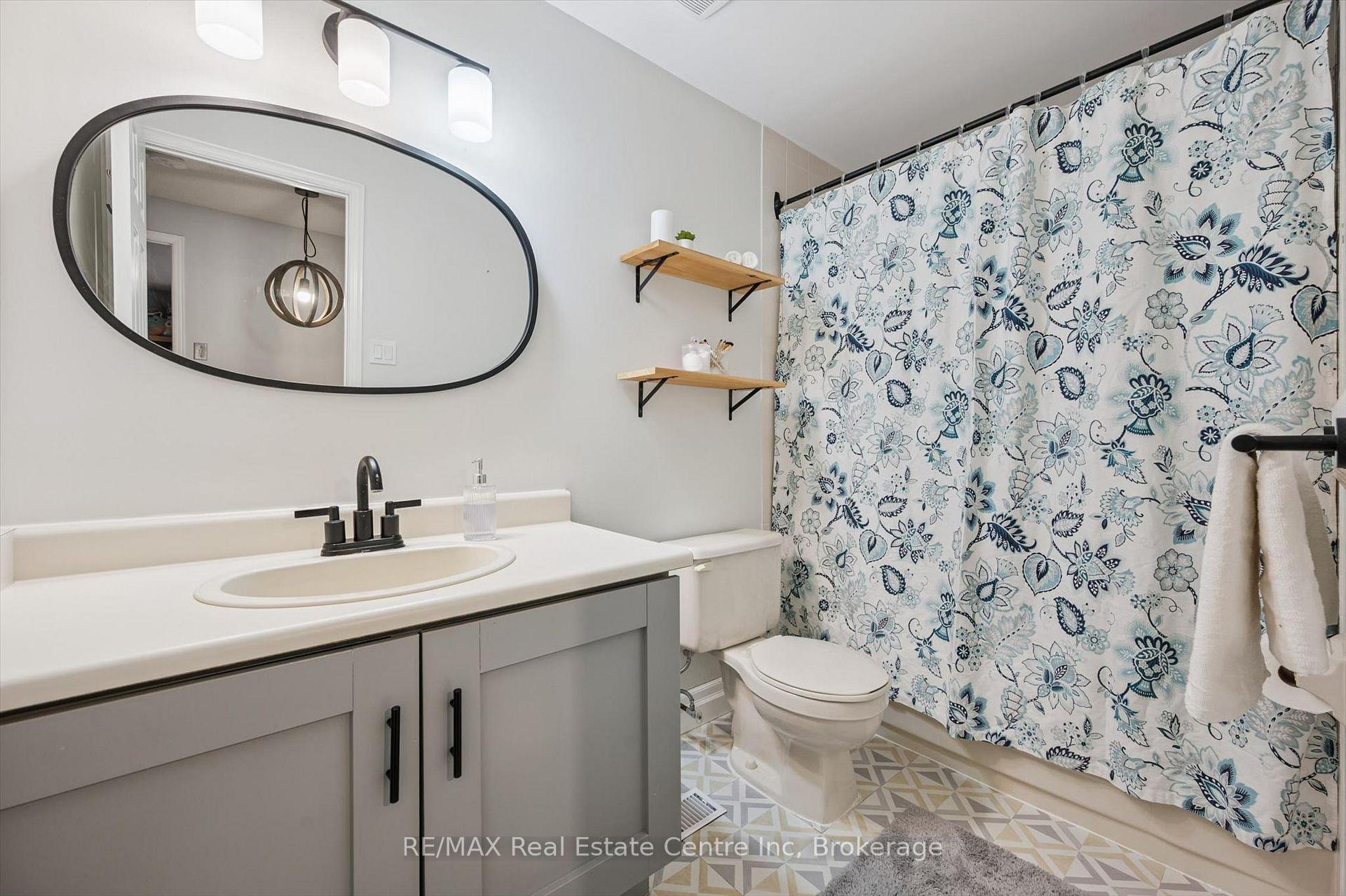 Photo 14 of Unit 3, 106 Woodlawn Road E, Guelph, Victoria North — HOMEH