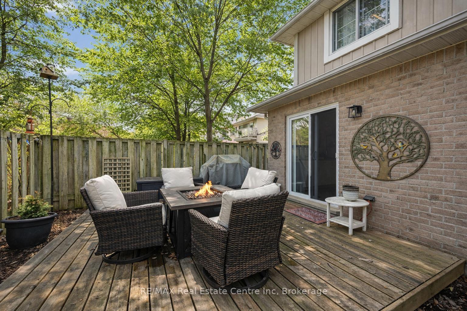 Photo 21 of Unit 3, 106 Woodlawn Road E, Guelph, Victoria North — HOMEH