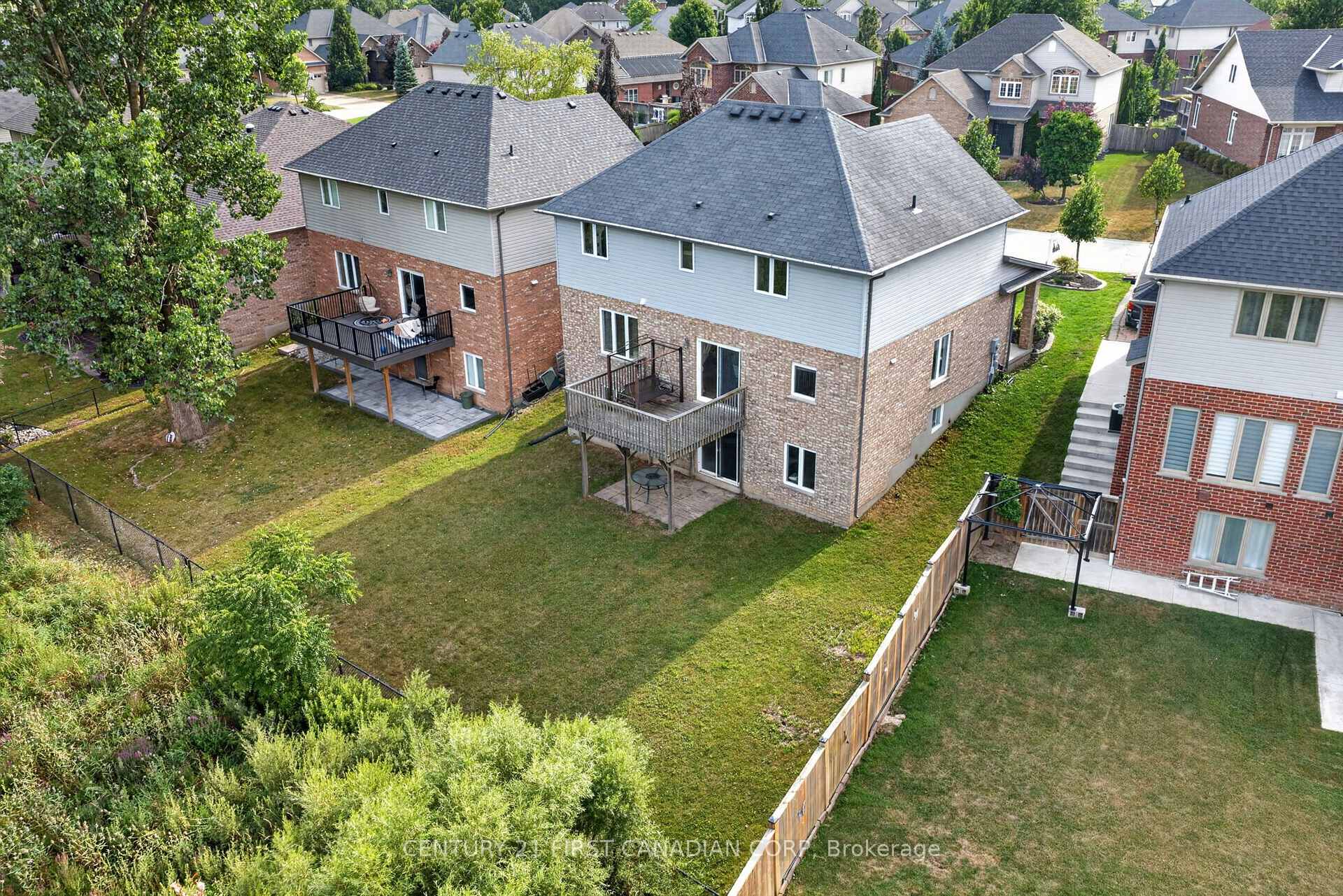Photo 48 of 834 Talisman Crescent, London, South L — HOMEH
