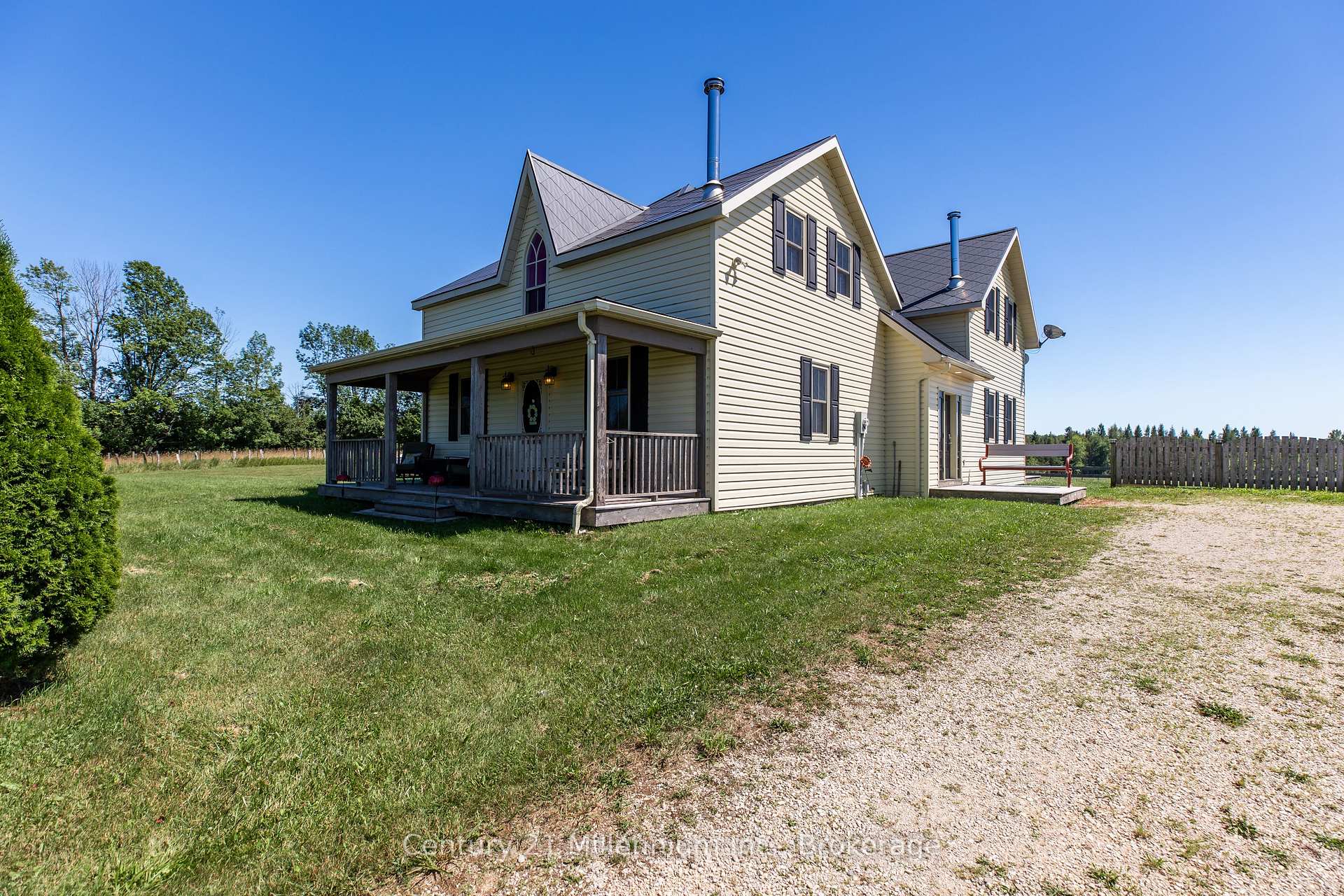 Photo 3 of 702174 Sideroad 5, Chatsworth — HOMEH