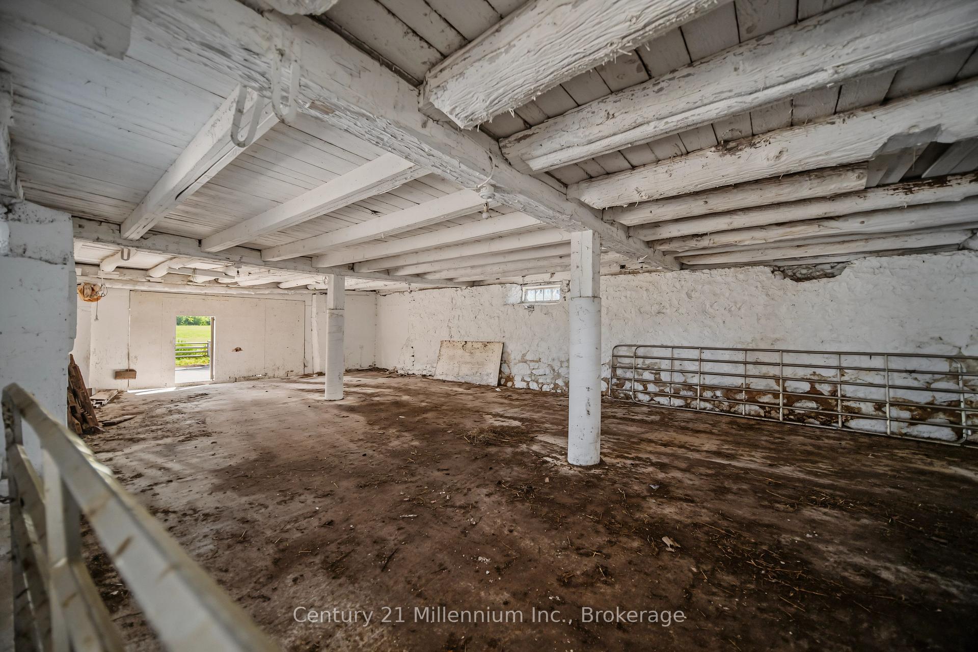 Photo 12 of 702174 Sideroad 5, Chatsworth — HOMEH