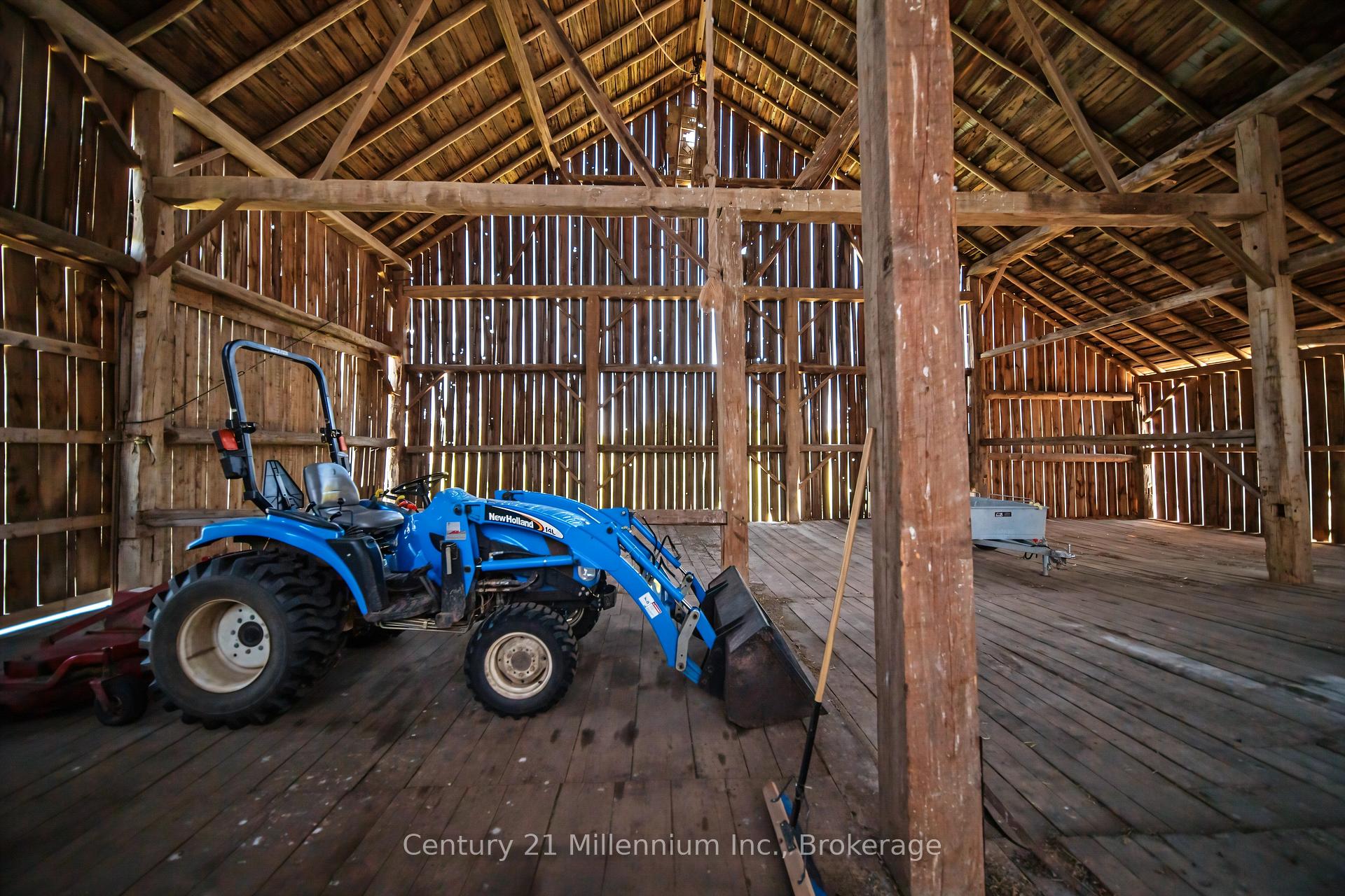 Photo 14 of 702174 Sideroad 5, Chatsworth — HOMEH
