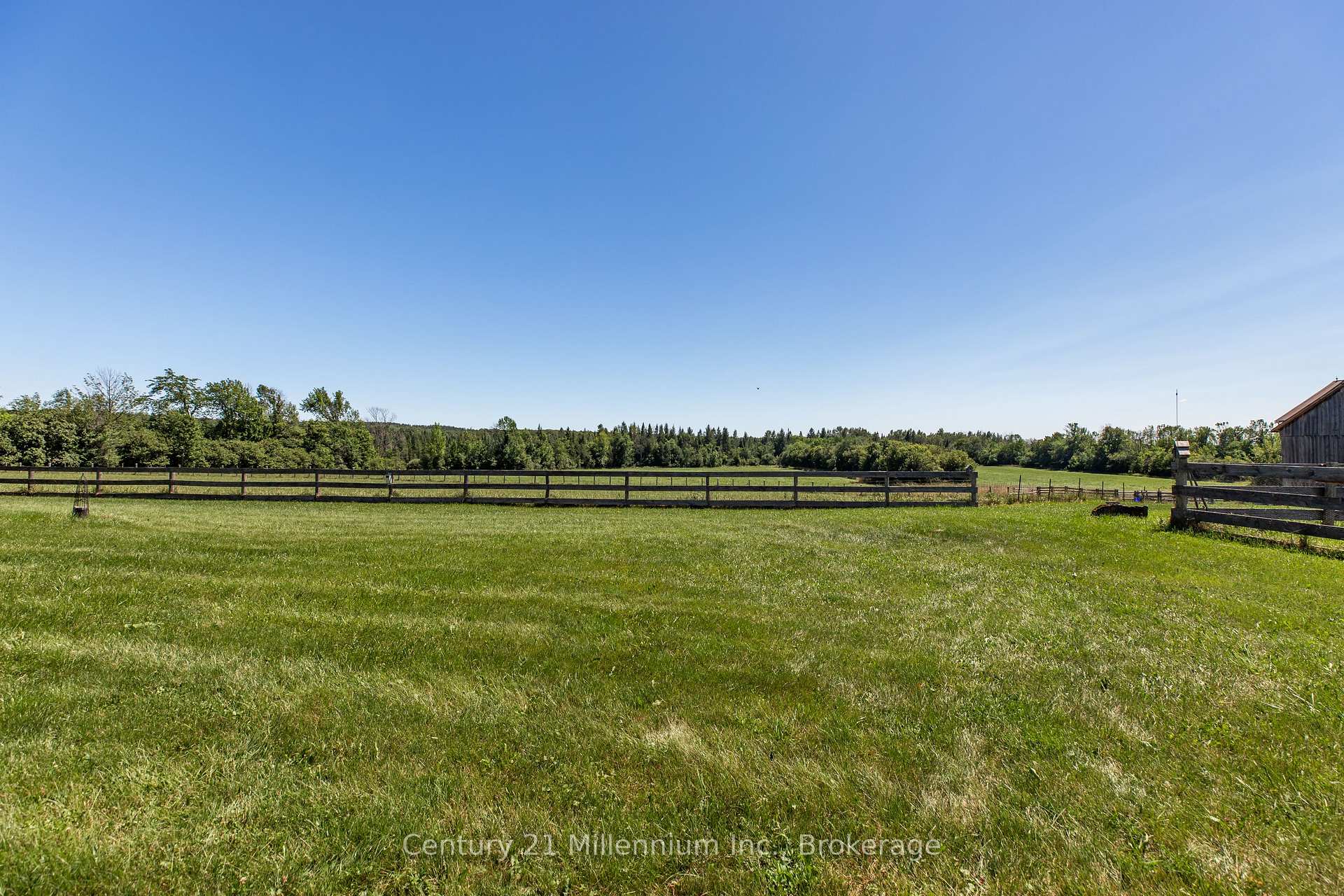Photo 15 of 702174 Sideroad 5, Chatsworth — HOMEH