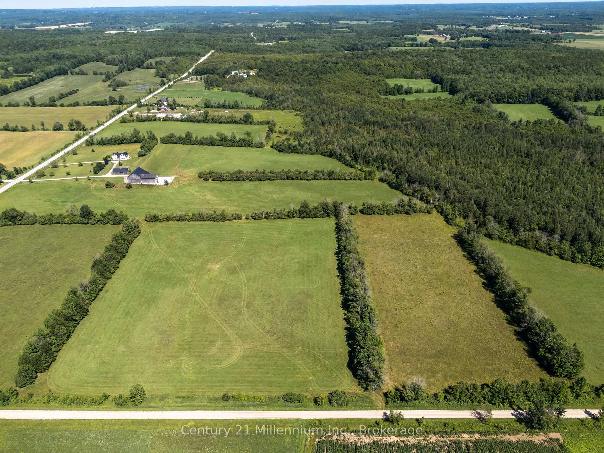 Photo 17 of 702174 Sideroad 5, Chatsworth — HOMEH