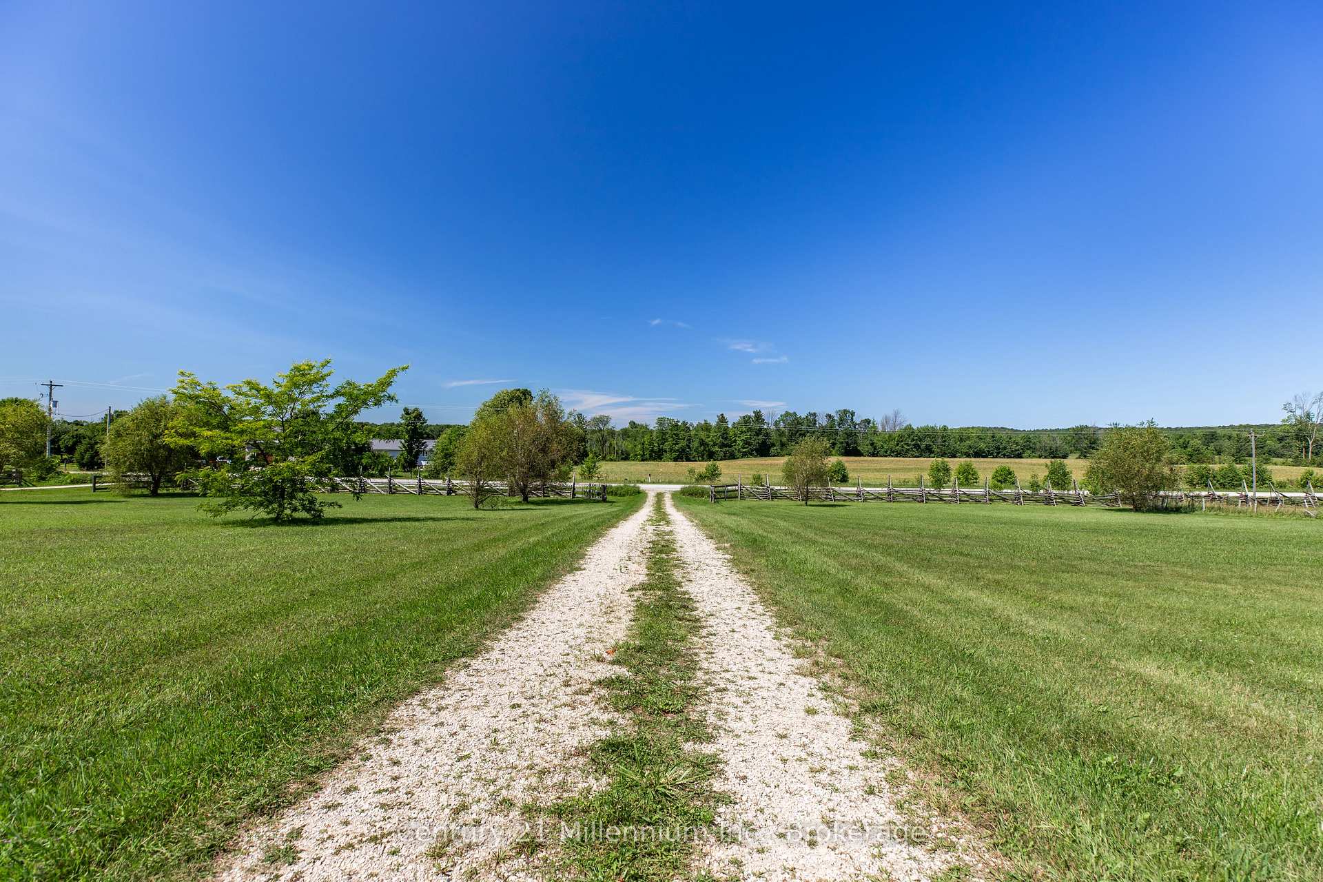 Photo 21 of 702174 Sideroad 5, Chatsworth — HOMEH