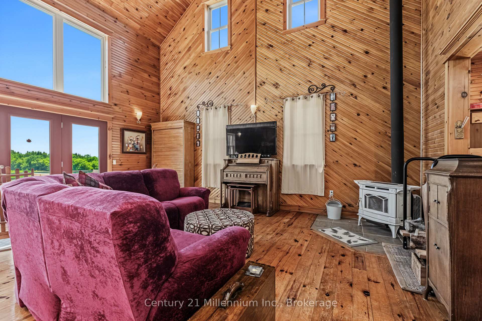 Photo 29 of 702174 Sideroad 5, Chatsworth — HOMEH