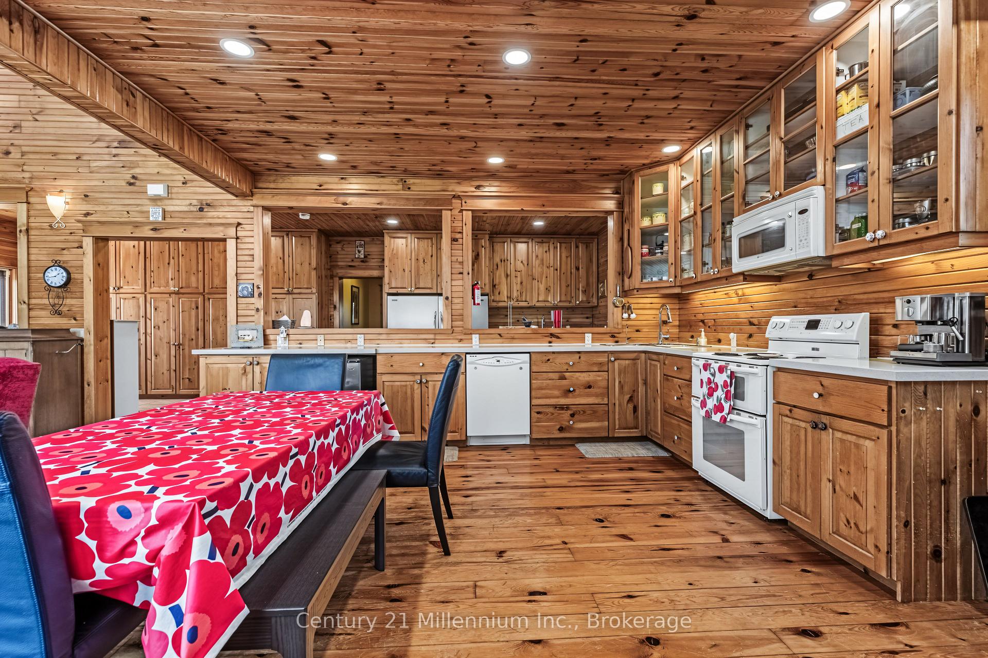 Photo 36 of 702174 Sideroad 5, Chatsworth — HOMEH