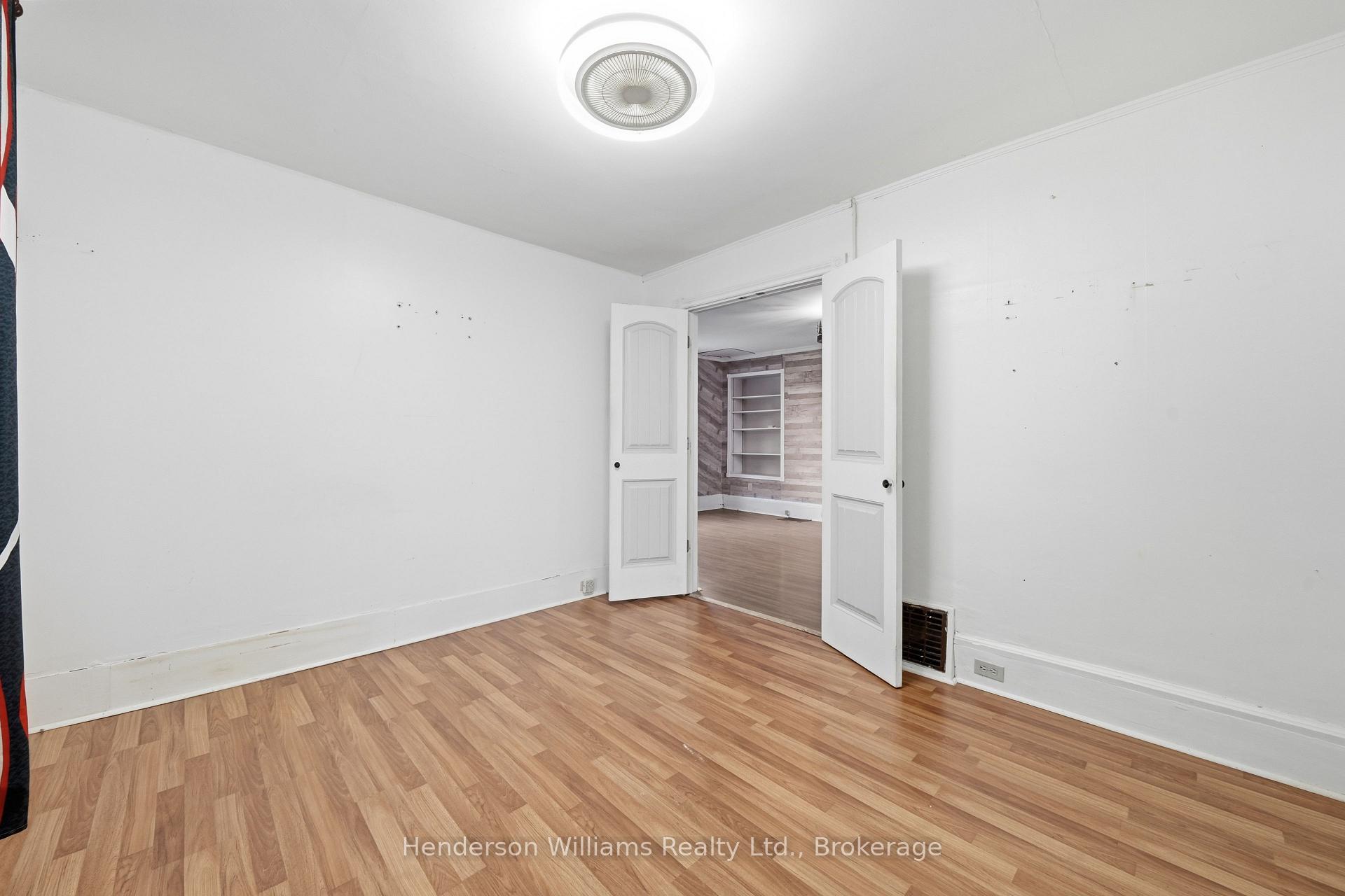 Photo 5 of 105 Pine Street, Belleville, Belleville Ward — HOMEH
