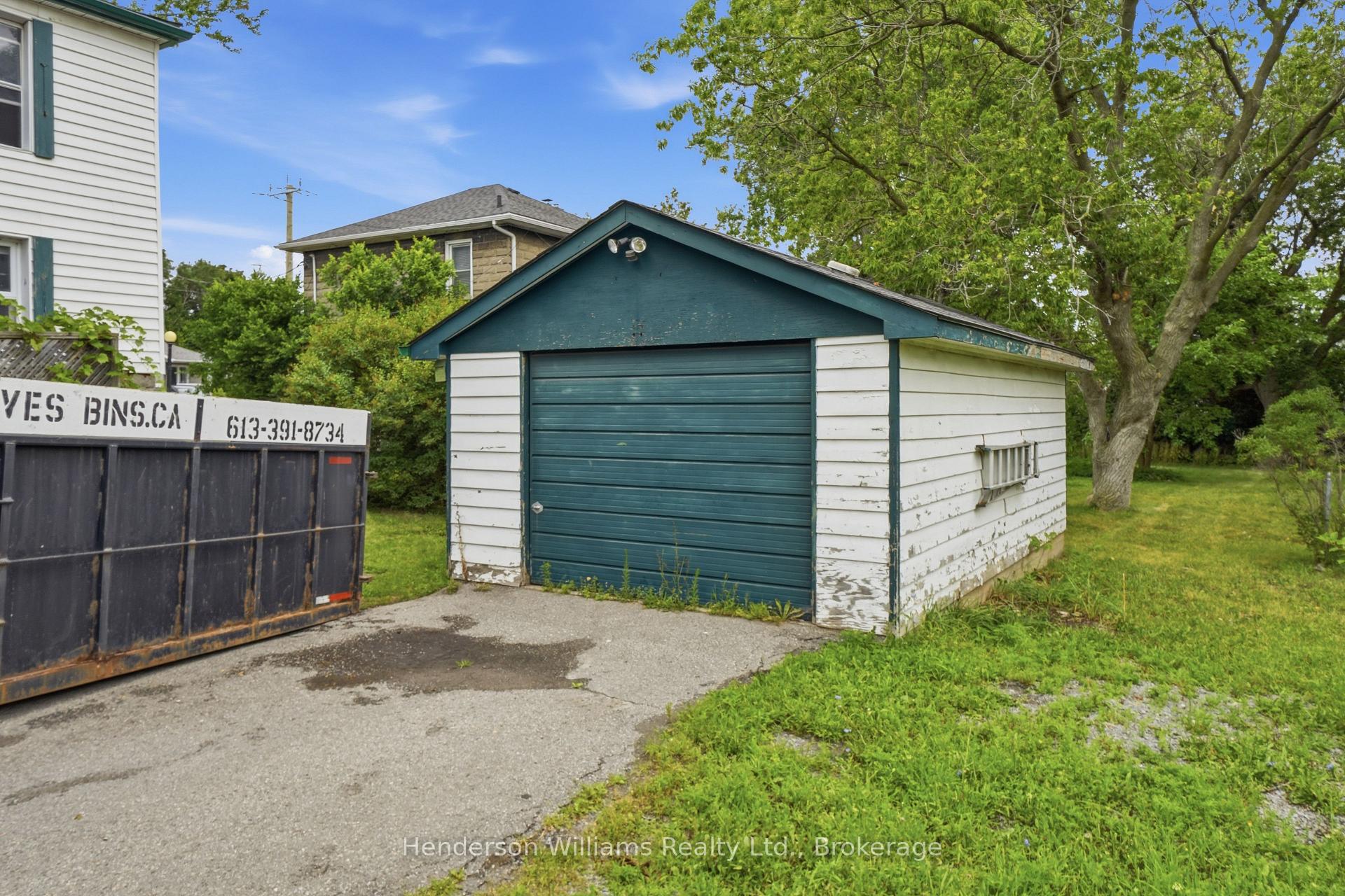 Photo 26 of 105 Pine Street, Belleville, Belleville Ward — HOMEH