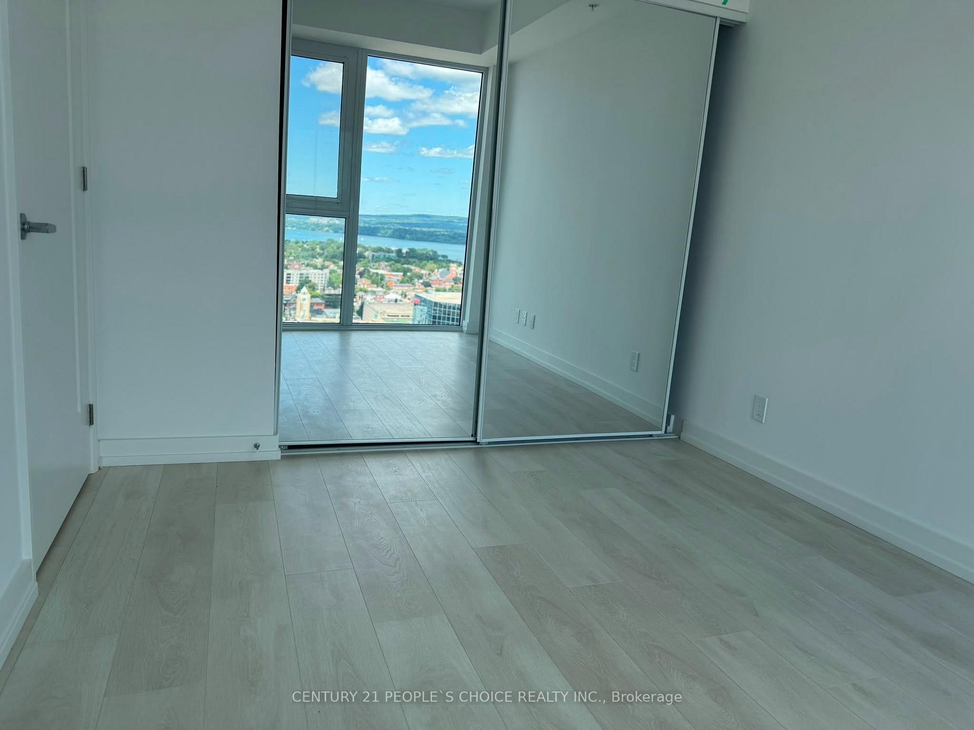 Photo 11 of Unit 2705, 75 James Street S, Hamilton, Corktown — HOMEH