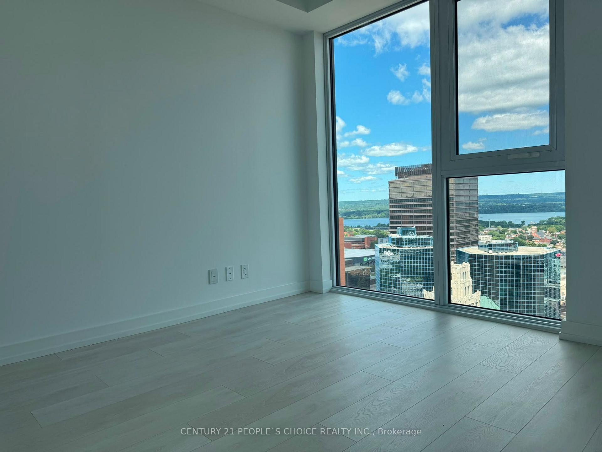 Photo 12 of Unit 2705, 75 James Street S, Hamilton, Corktown — HOMEH