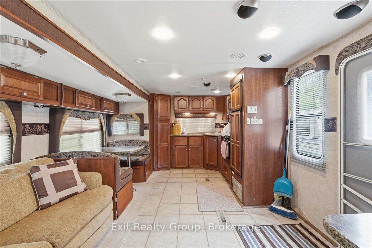 Photo 6 of 71 Cooke Lane, Quinte West, Sidney Ward — HOMEH