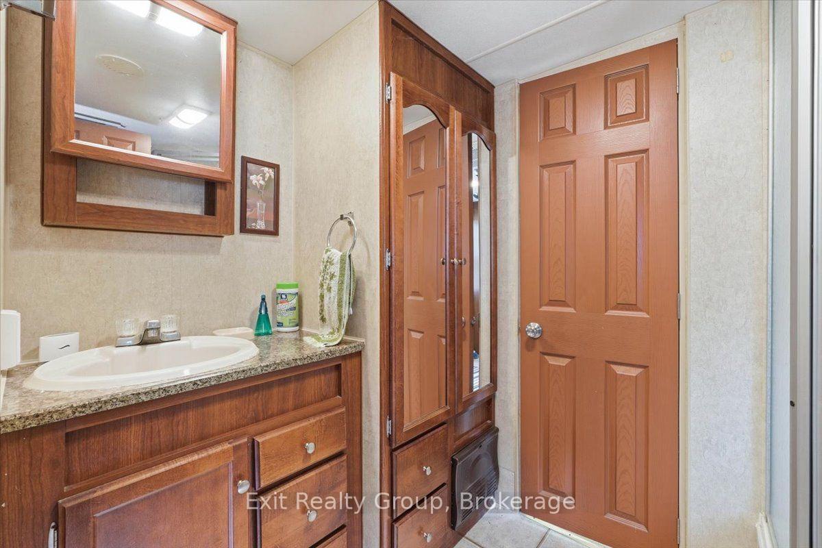Photo 12 of 71 Cooke Lane, Quinte West, Sidney Ward — HOMEH