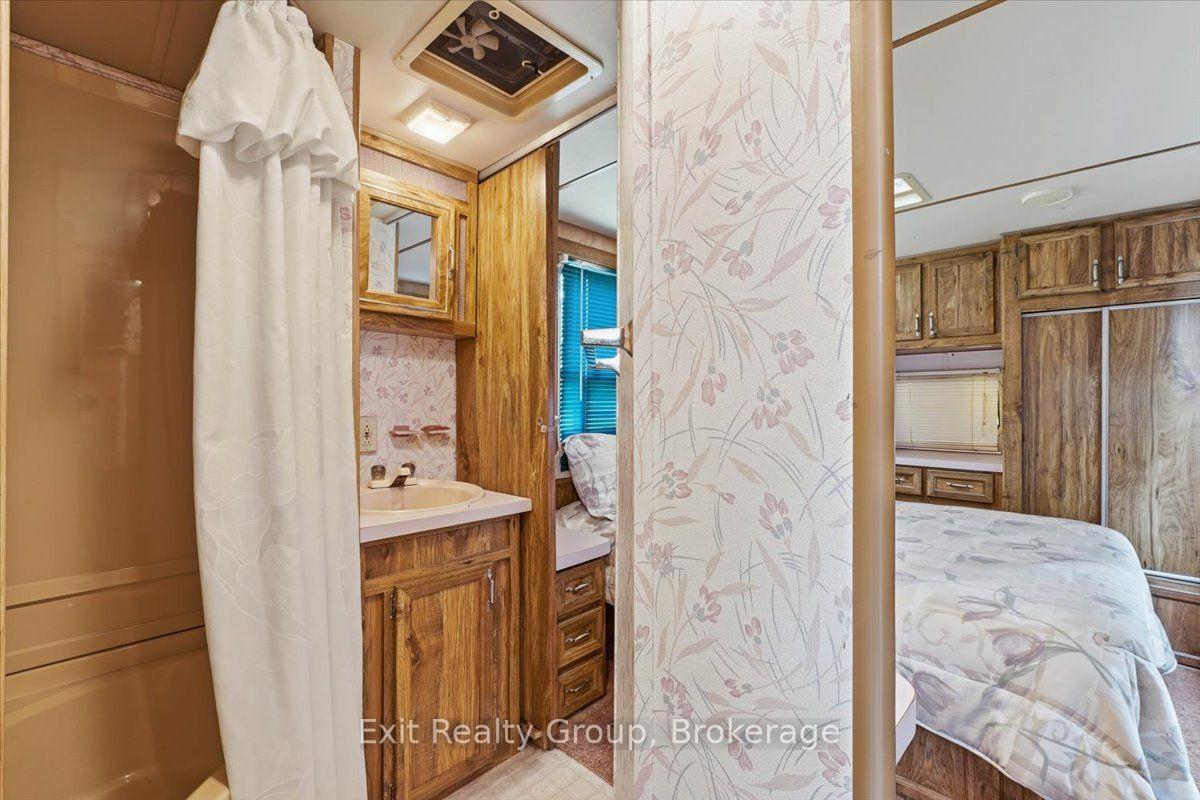 Photo 24 of 71 Cooke Lane, Quinte West, Sidney Ward — HOMEH