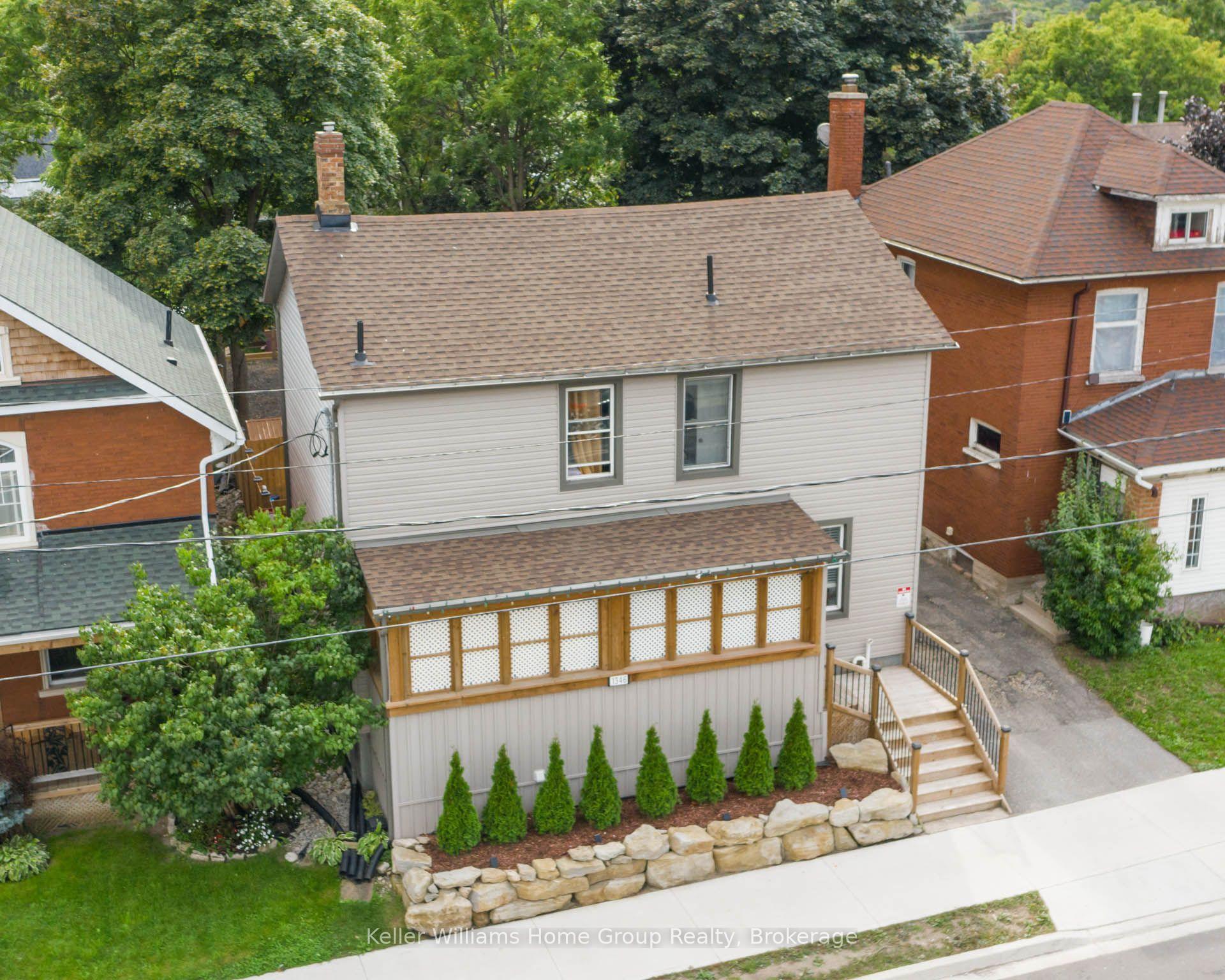 Photo of 1346 King Street E