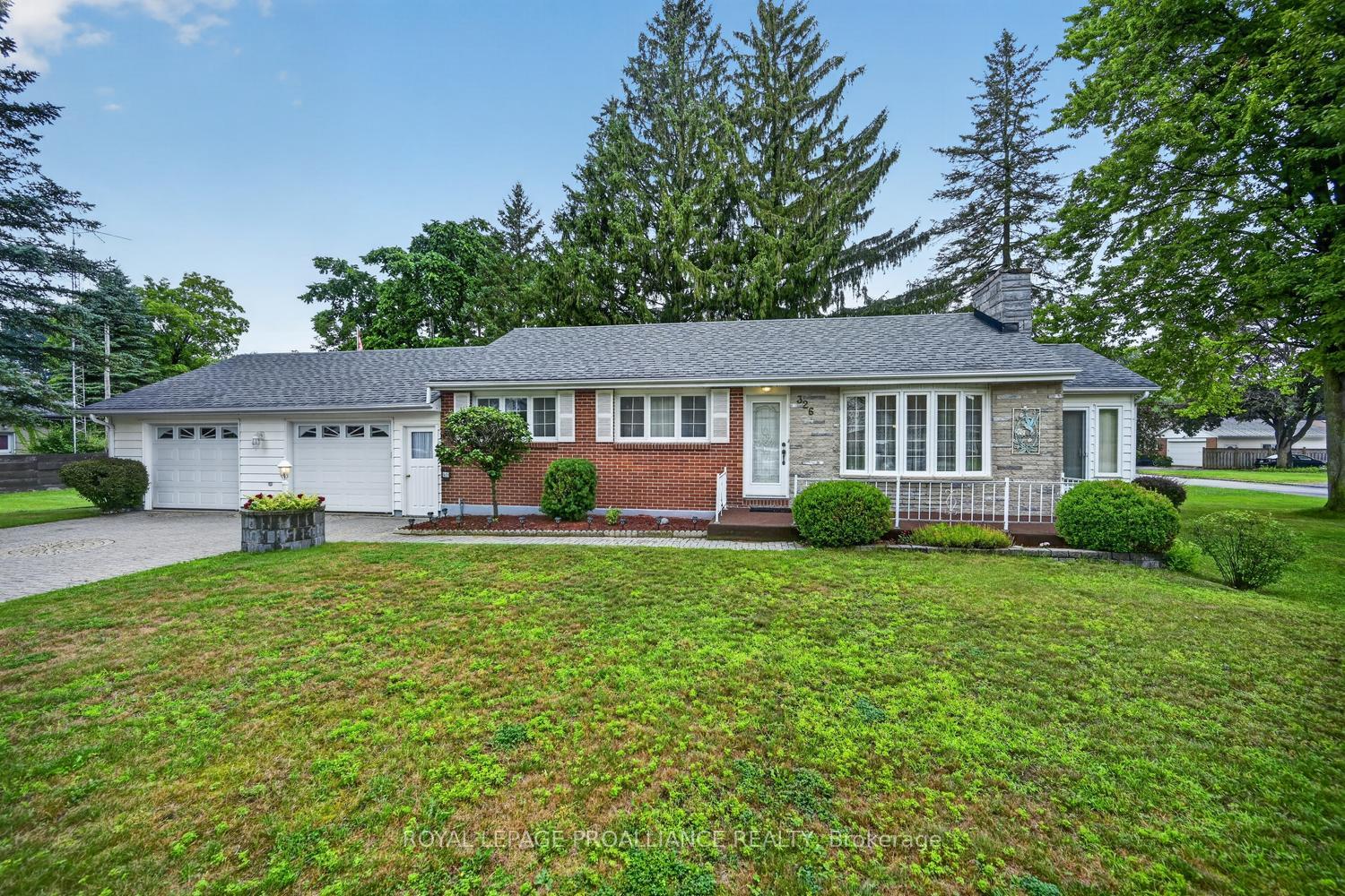 Photo of 326 McAuley Road
