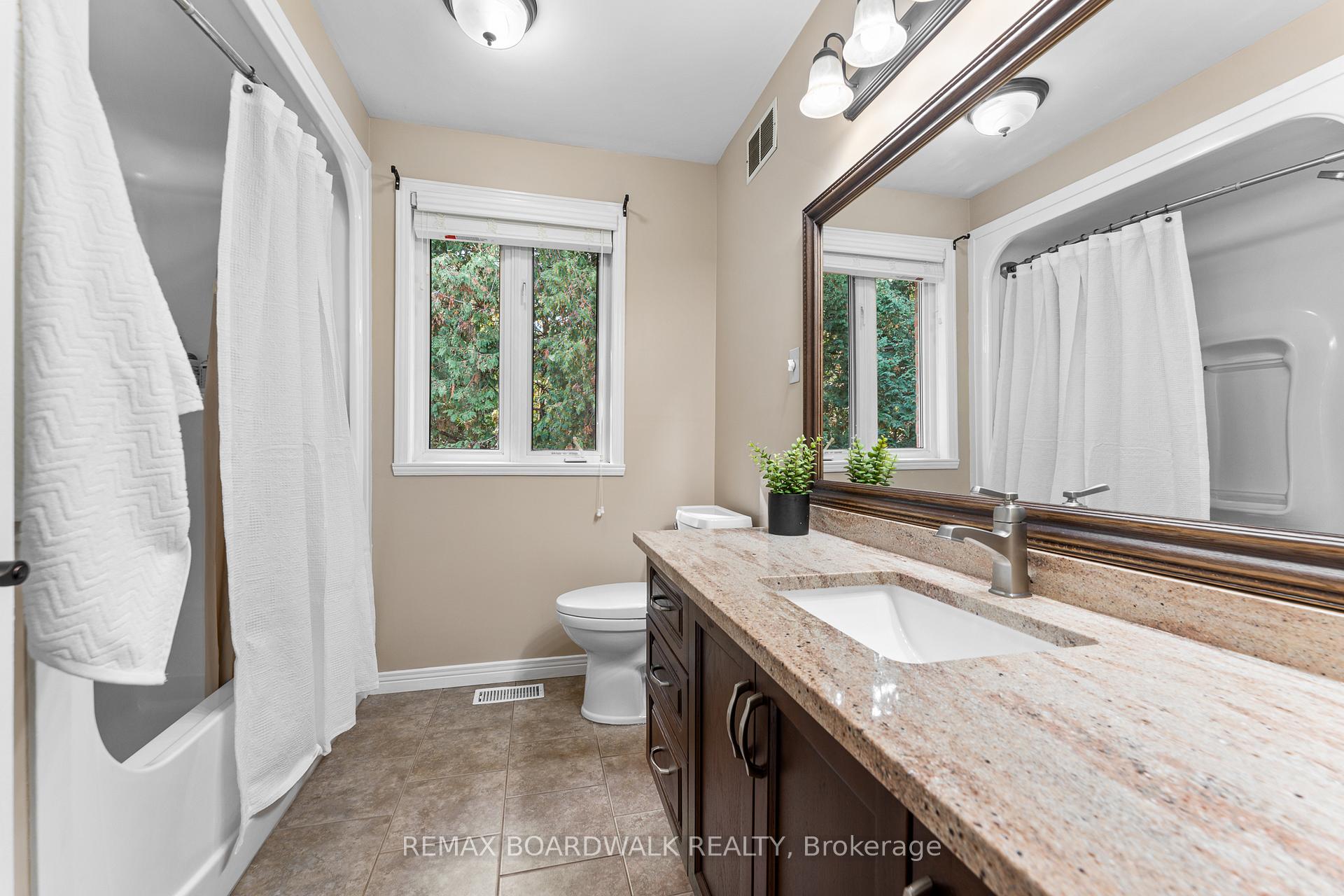 Photo 25 of 14 Panandrick View Drive, Ottawa, Kanata - Rural Kanata (Central) — HOMEH