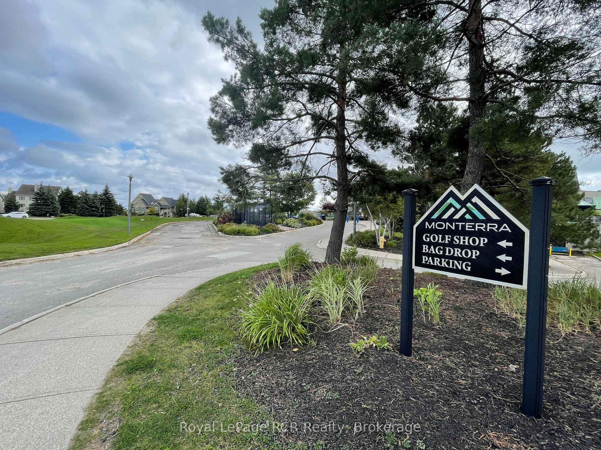 Photo 38 of Unit 14, 104 Kellies Way, Blue Mountains — HOMEH