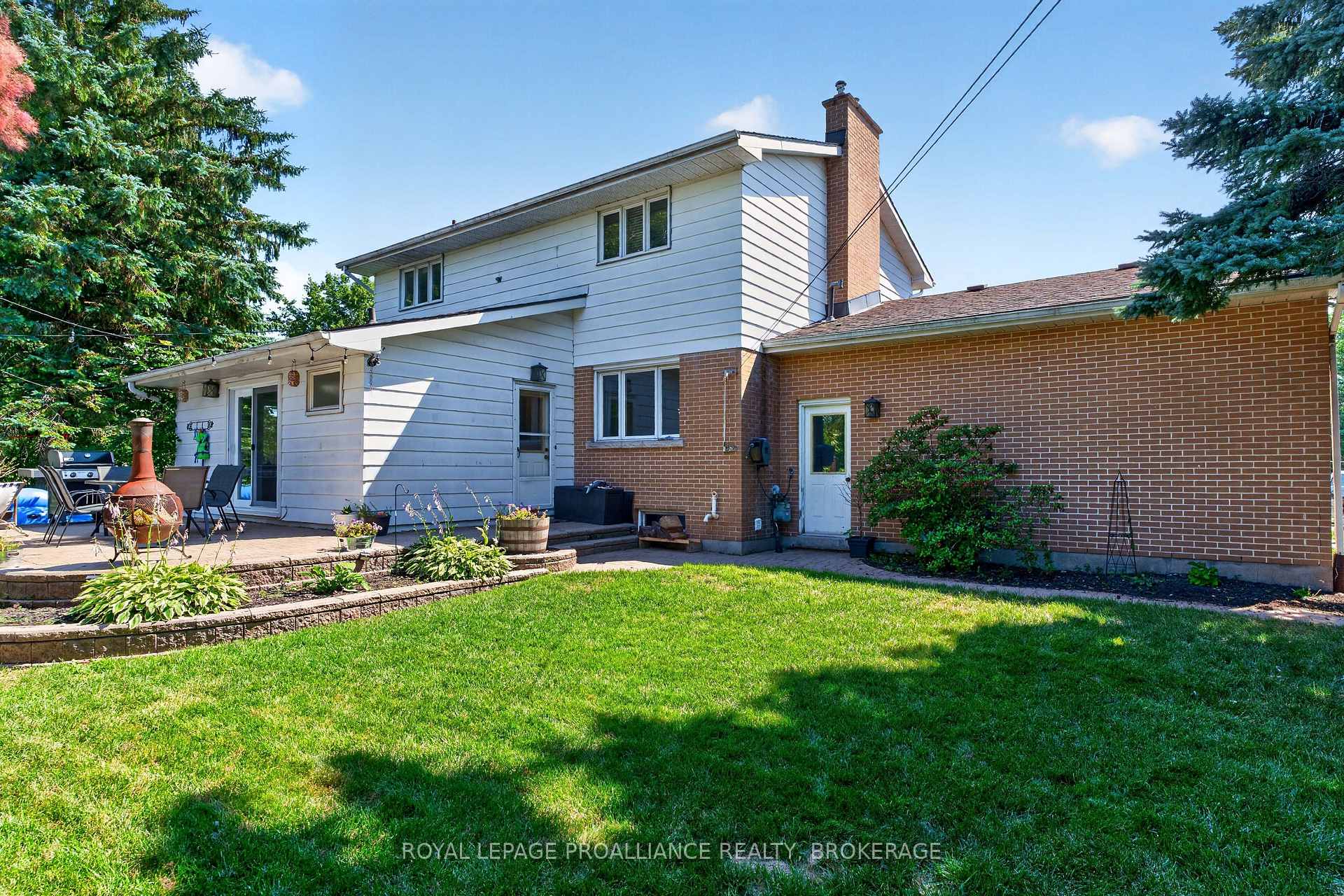 Photo 2 of 294 Rosemount Terrace, Kingston, City SouthWest — HOMEH
