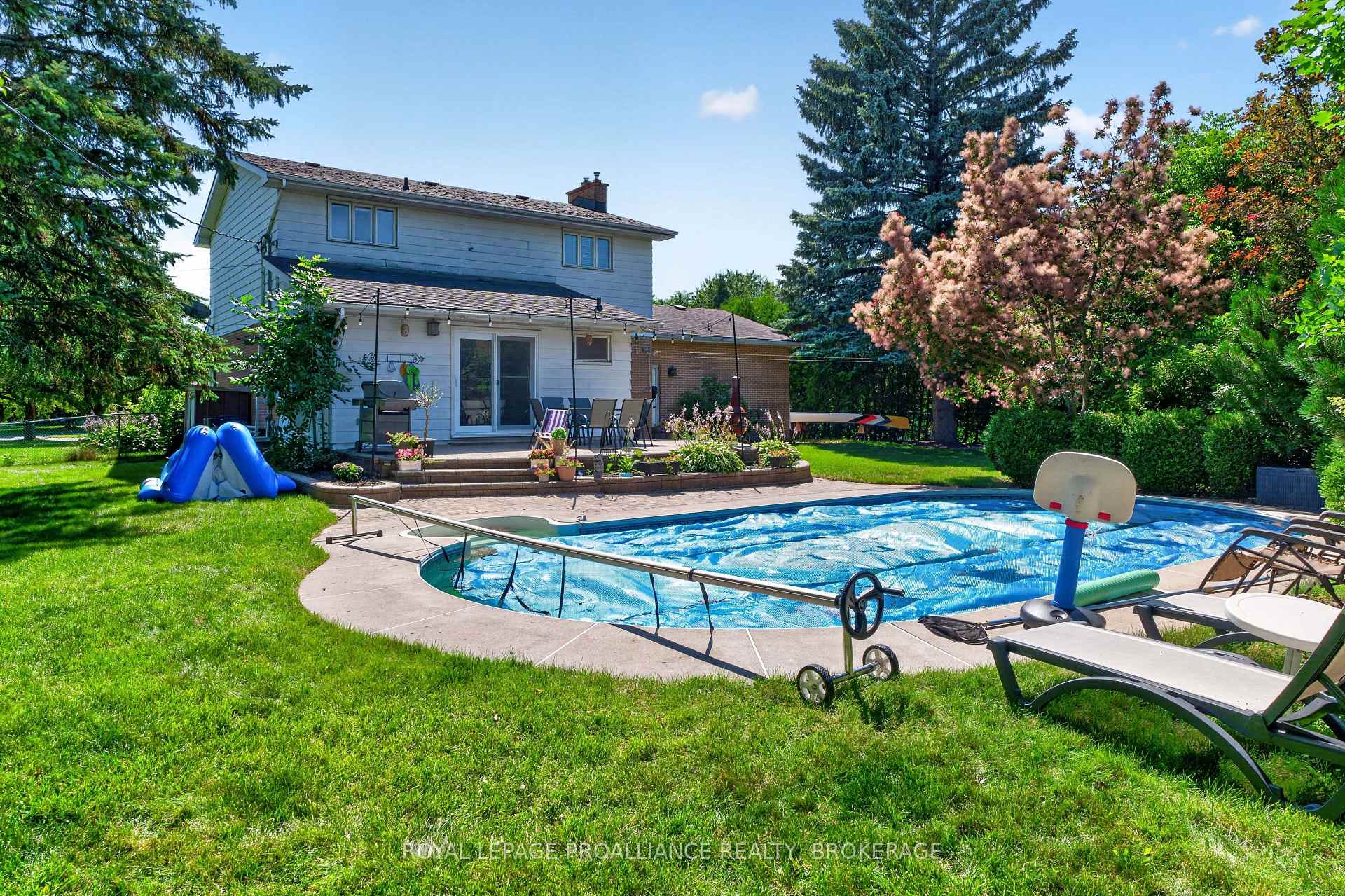 Photo 4 of 294 Rosemount Terrace, Kingston, City SouthWest — HOMEH