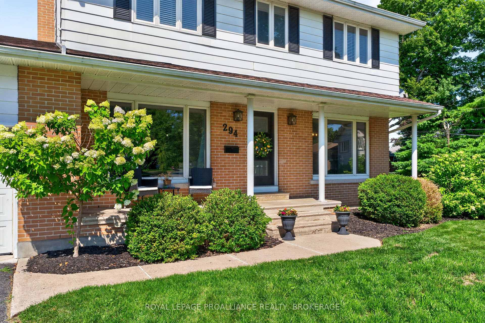 Photo 5 of 294 Rosemount Terrace, Kingston, City SouthWest — HOMEH