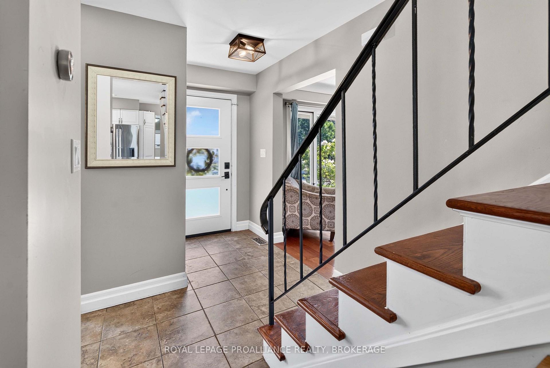 Photo 8 of 294 Rosemount Terrace, Kingston, City SouthWest — HOMEH