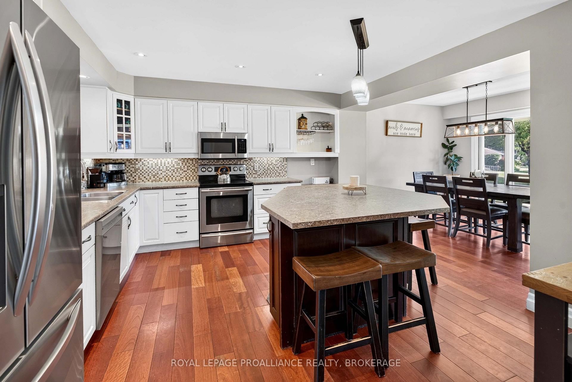 Photo 9 of 294 Rosemount Terrace, Kingston, City SouthWest — HOMEH