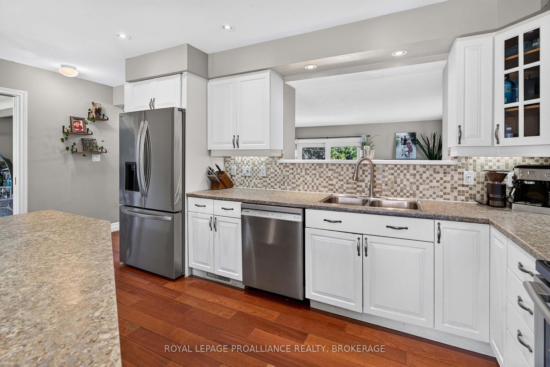 Photo 14 of 294 Rosemount Terrace, Kingston, City SouthWest — HOMEH