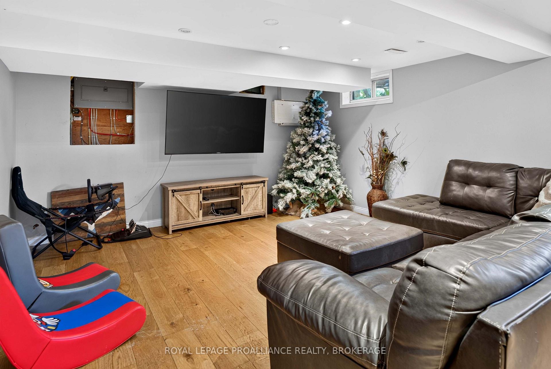 Photo 39 of 294 Rosemount Terrace, Kingston, City SouthWest — HOMEH