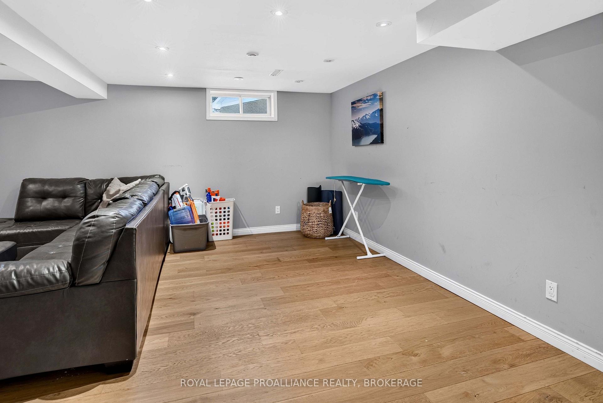 Photo 40 of 294 Rosemount Terrace, Kingston, City SouthWest — HOMEH