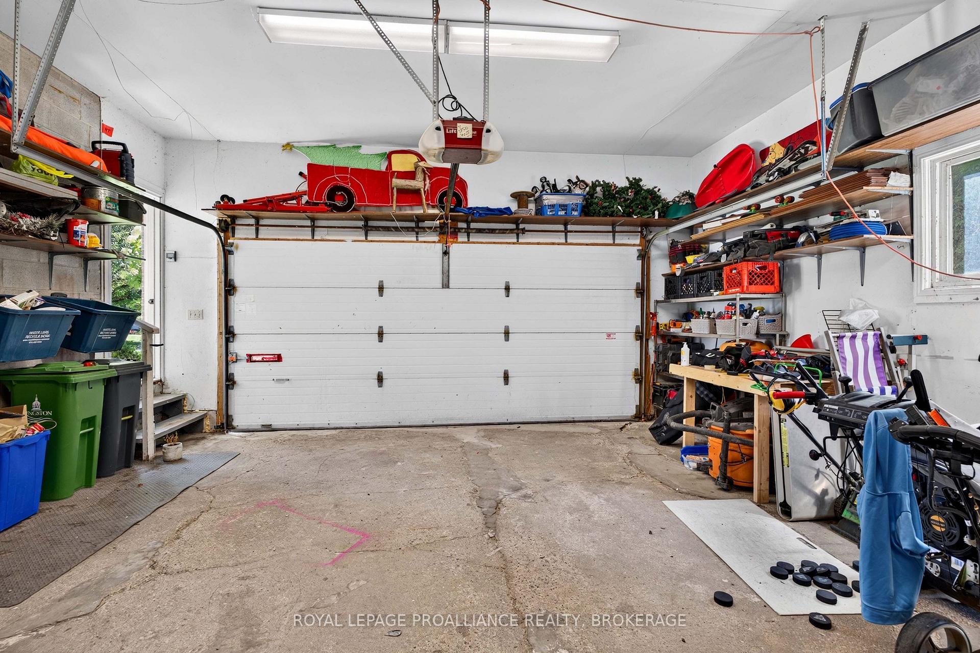 Photo 44 of 294 Rosemount Terrace, Kingston, City SouthWest — HOMEH