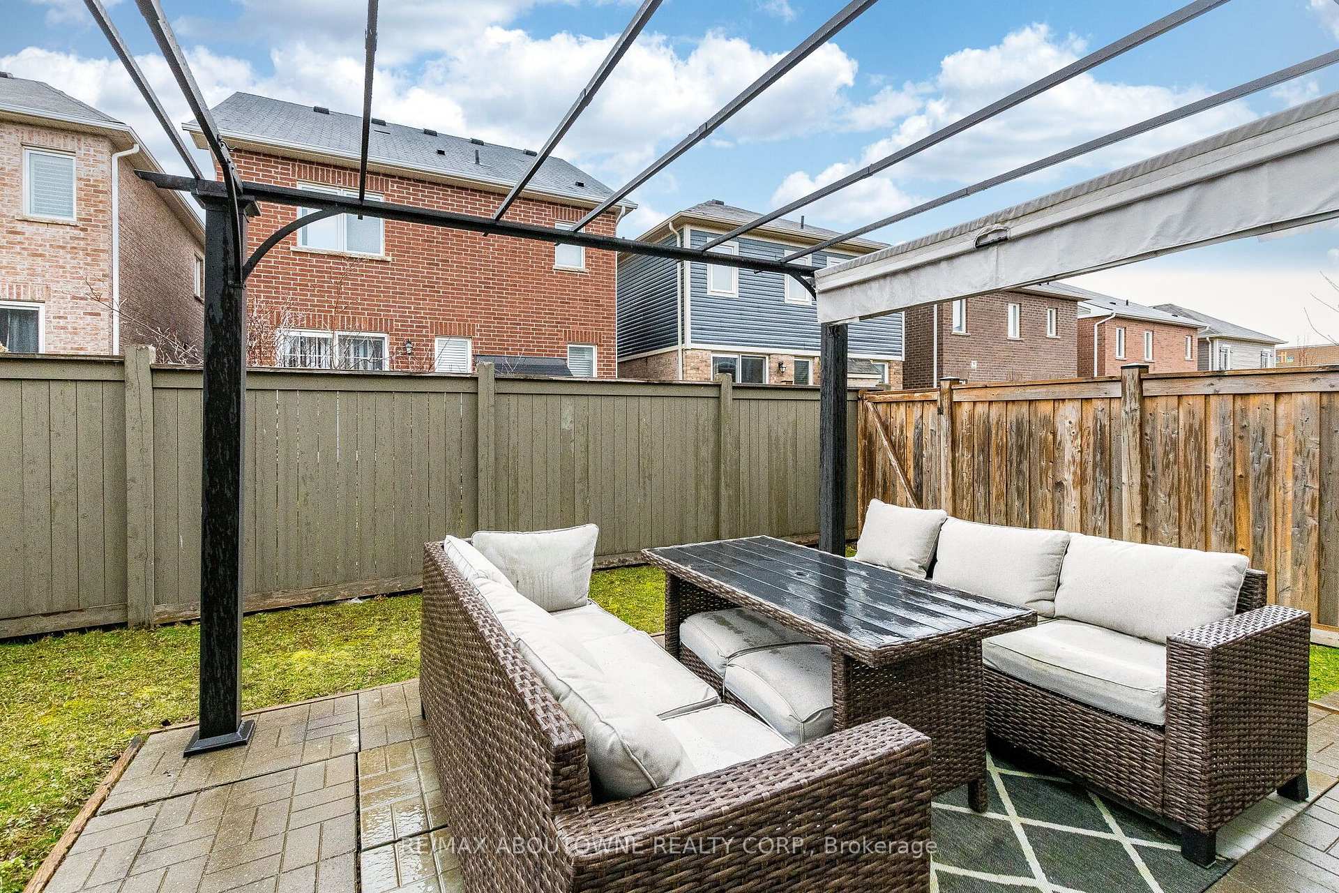 Photo 58 of 1239 Mulroney Heights, Milton, Ford — HOMEH