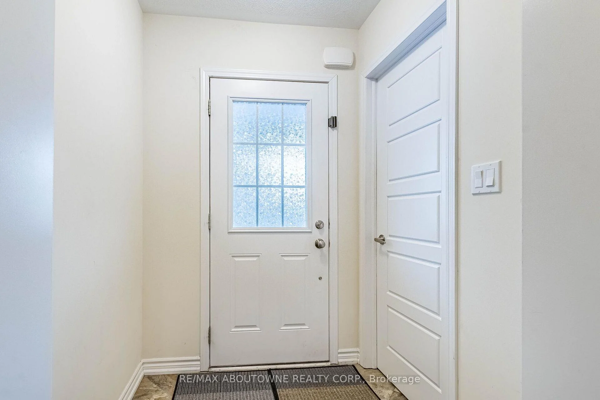 Photo 18 of 1239 Mulroney Heights, Milton, Ford — HOMEH