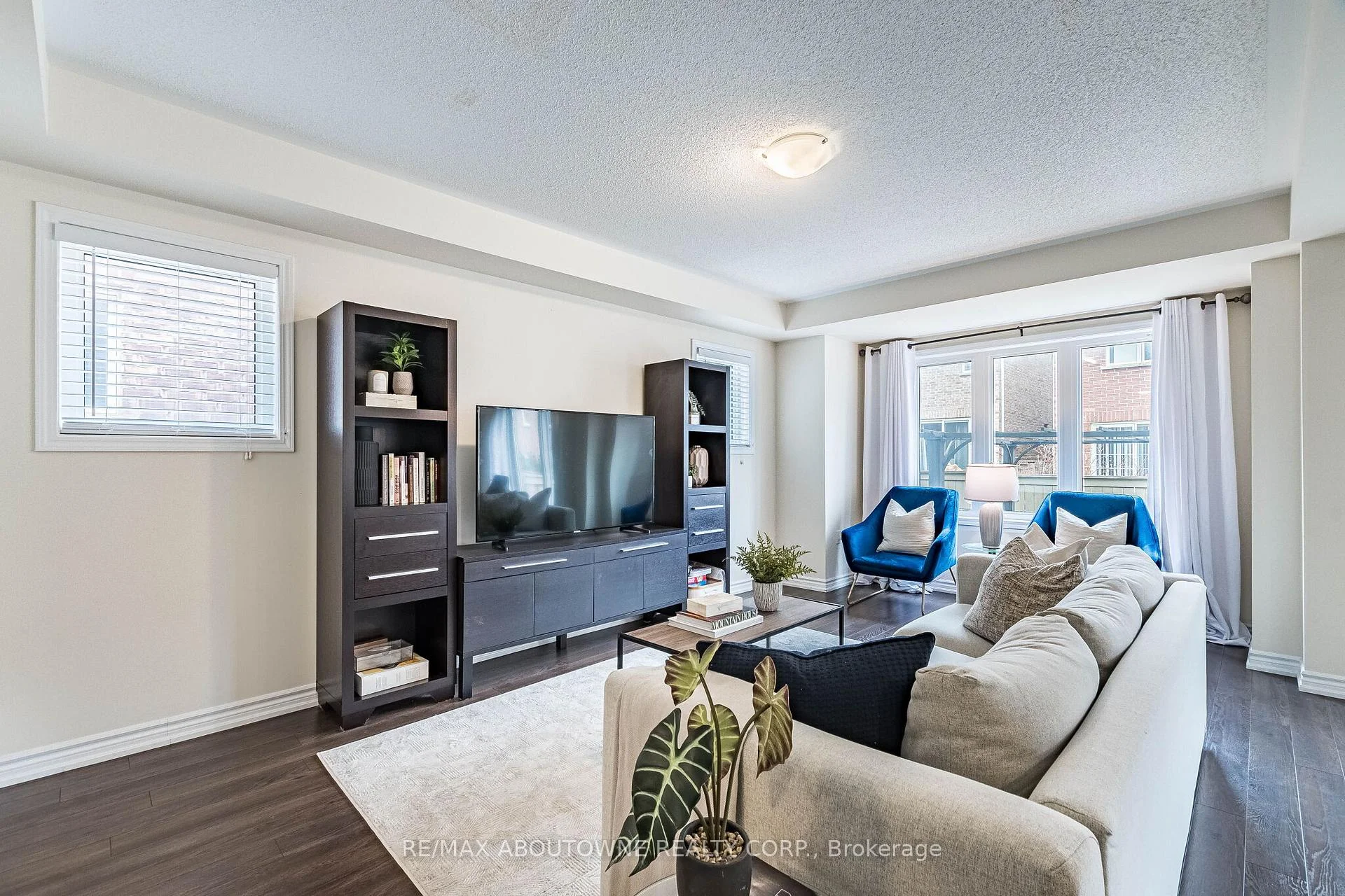 Photo 41 of 1239 Mulroney Heights, Milton, Ford — HOMEH