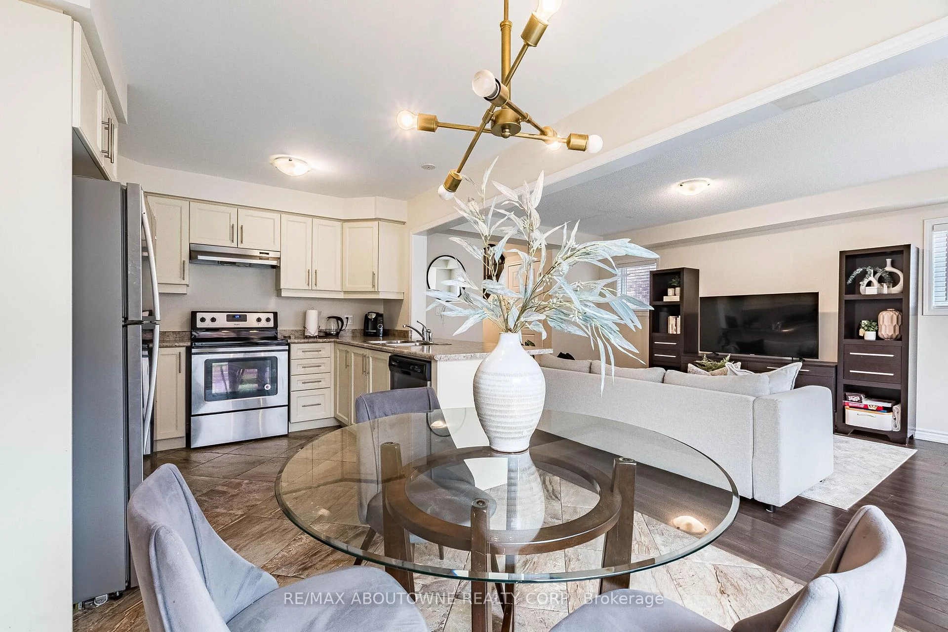 Photo 62 of 1239 Mulroney Heights, Milton, Ford — HOMEH