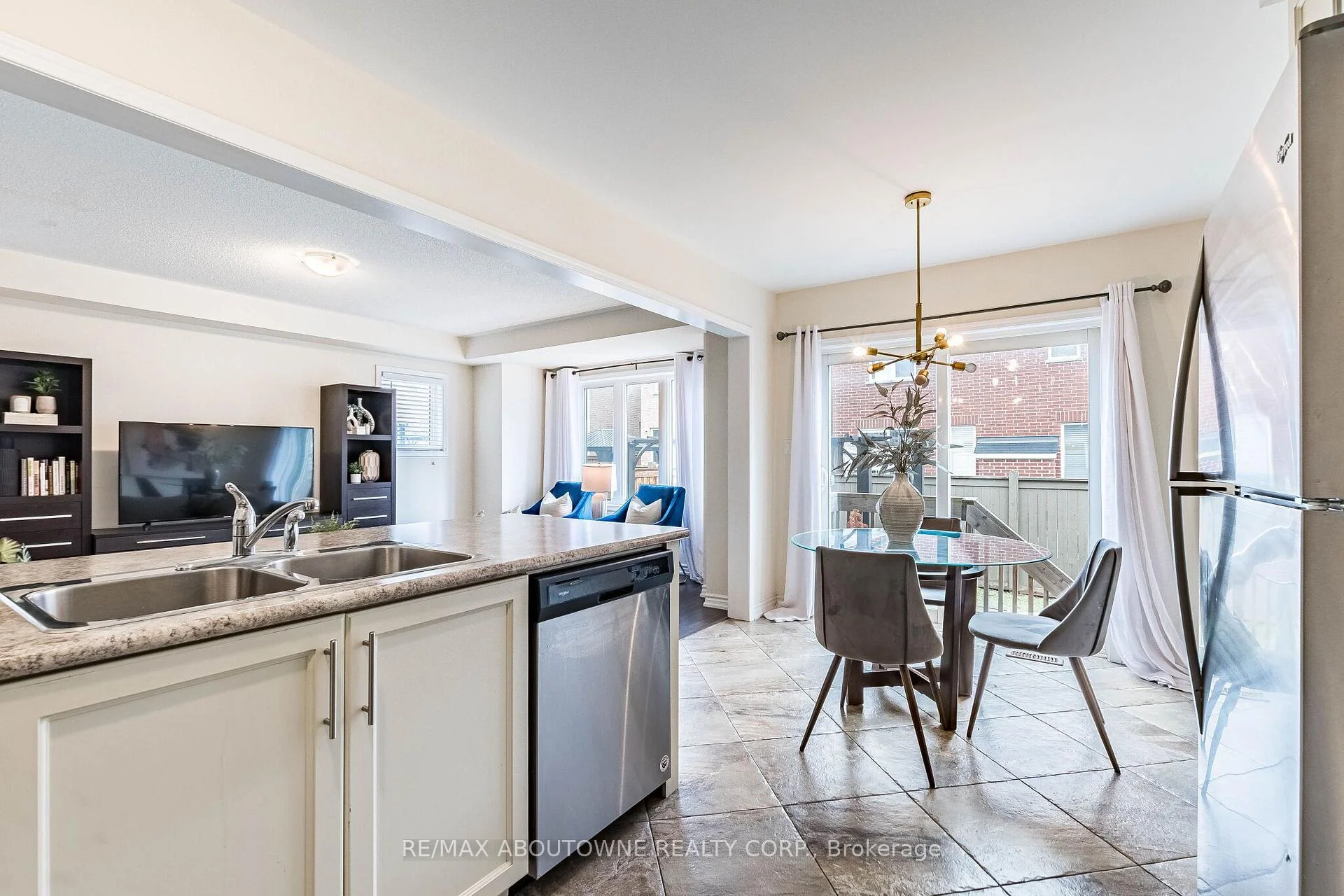 Photo 72 of 1239 Mulroney Heights, Milton, Ford — HOMEH